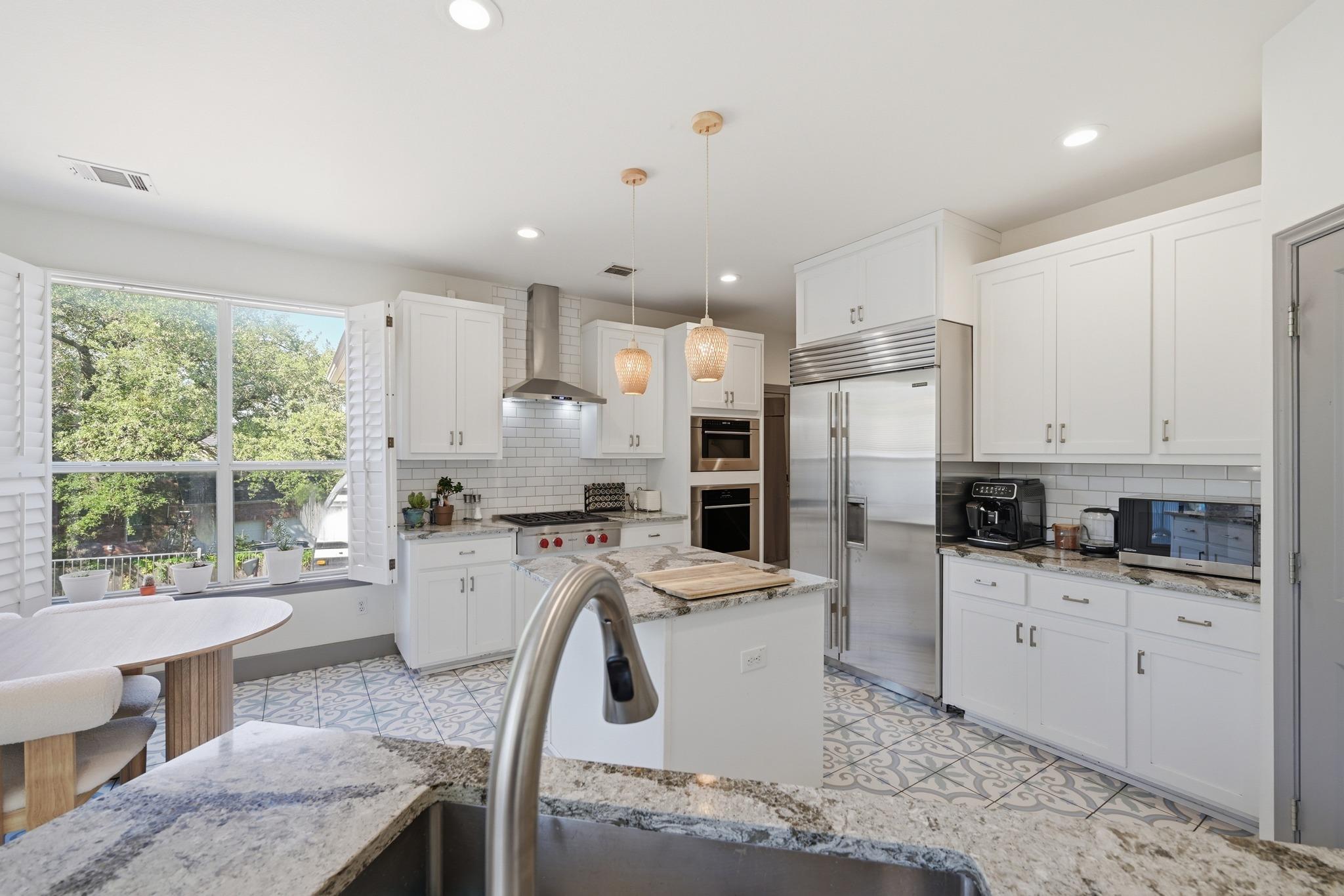 10011 Brightling Ln, Austin, TX 78750