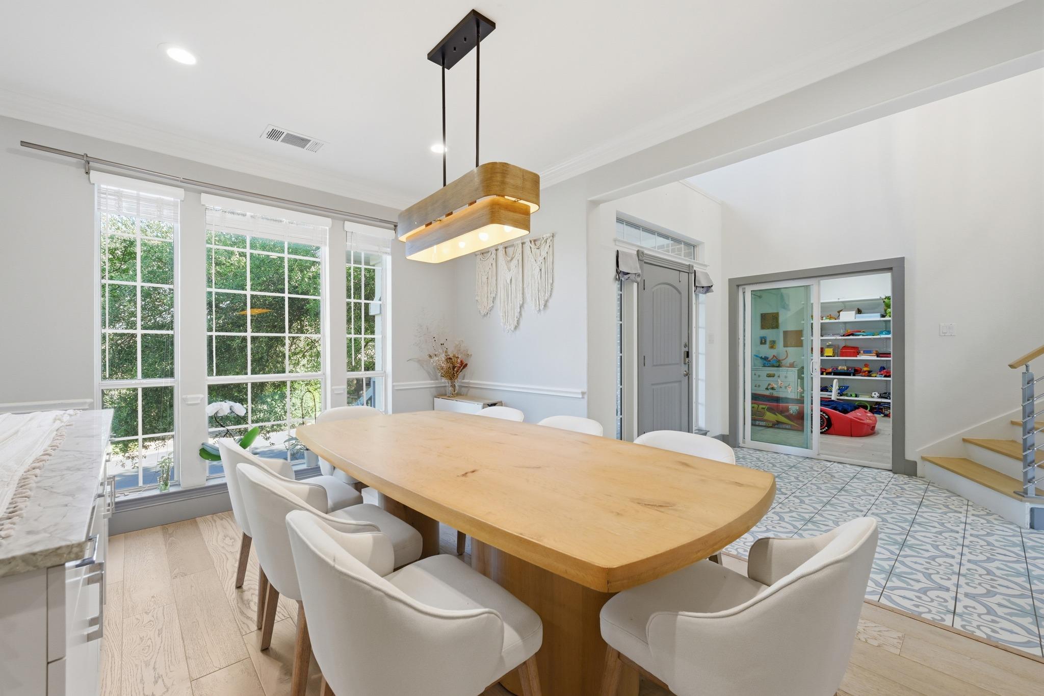 10011 Brightling Ln, Austin, TX 78750