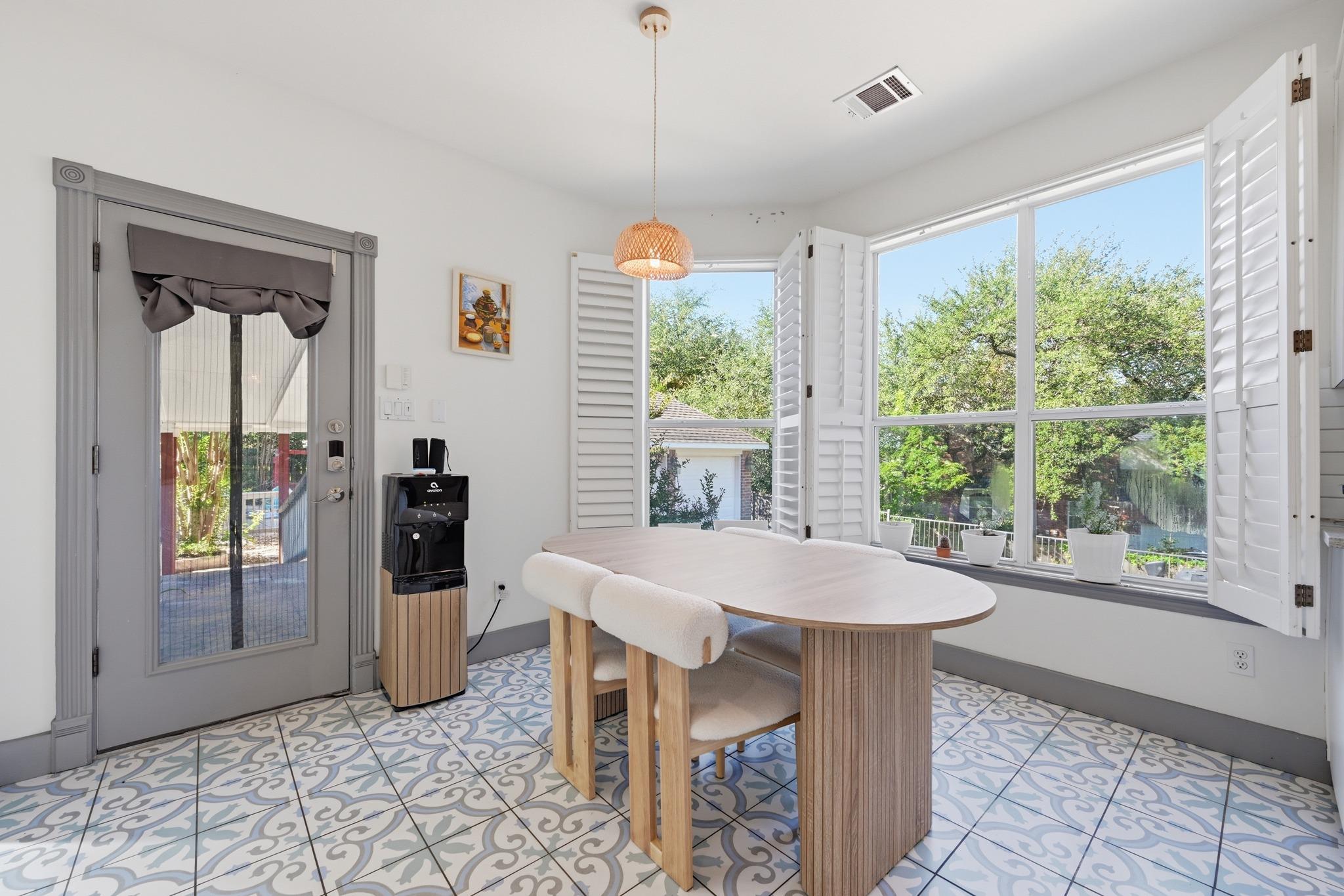 10011 Brightling Ln, Austin, TX 78750