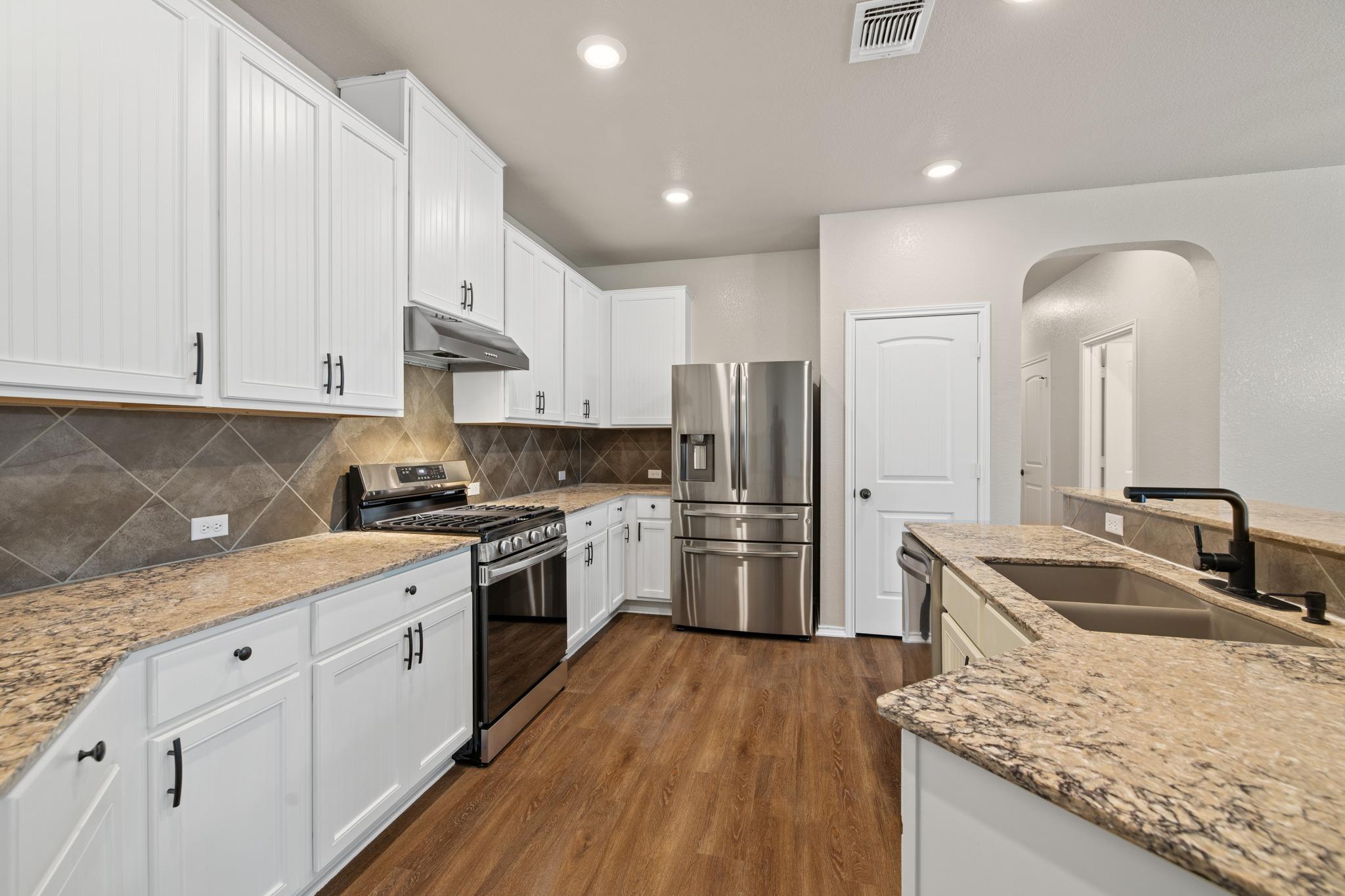 1016 Danish Cv, Hutto, TX 78634