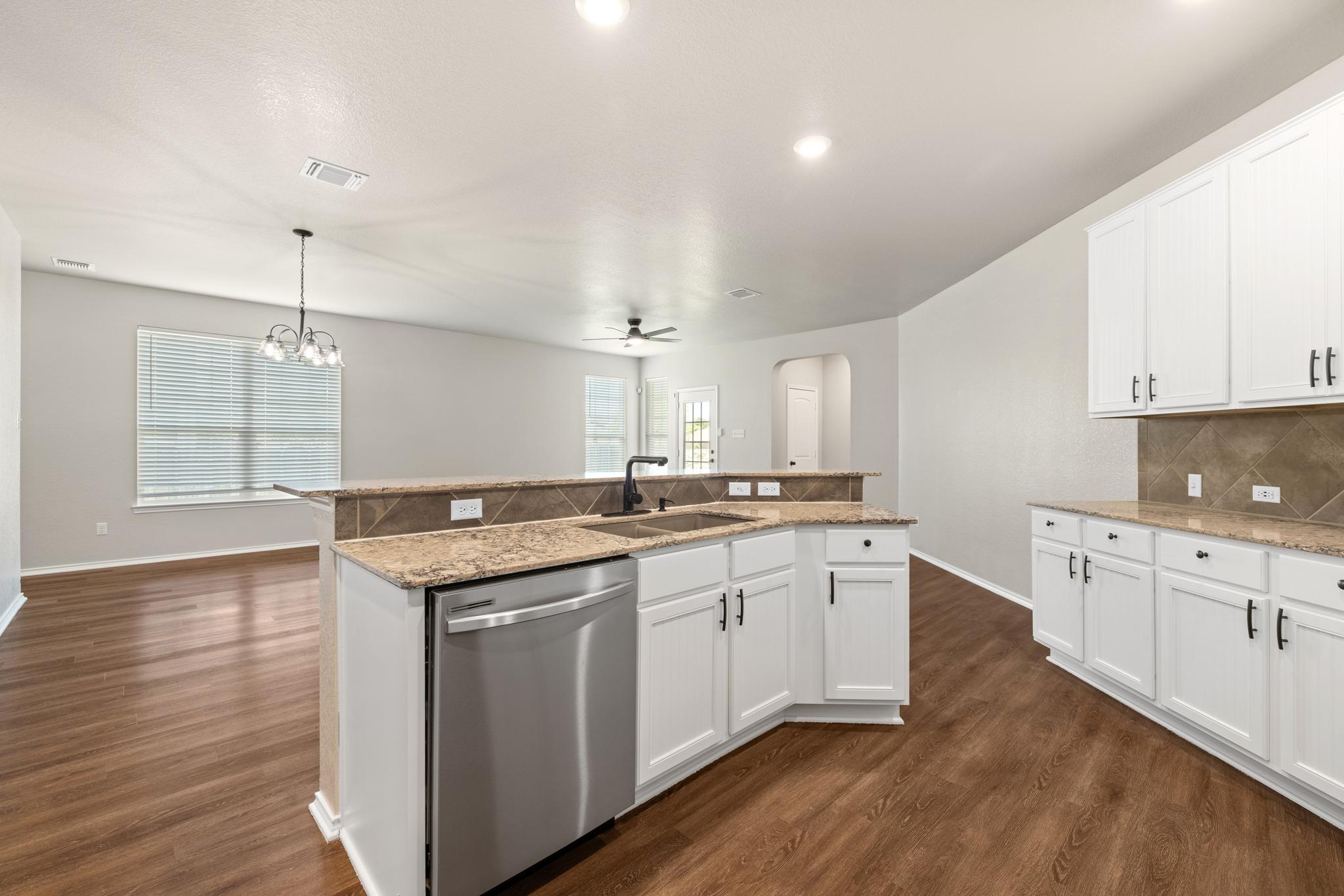 1016 Danish Cv, Hutto, TX 78634