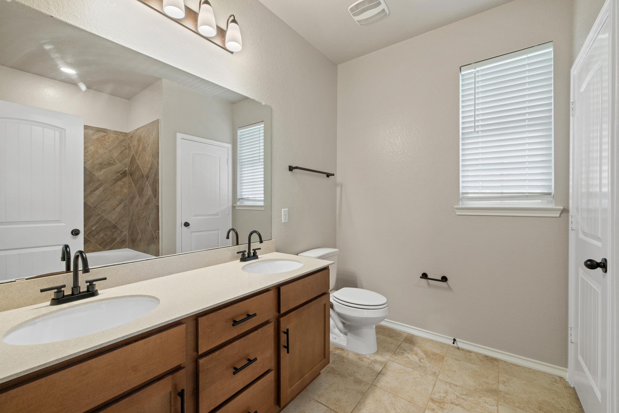 1016 Danish Cv, Hutto, TX 78634