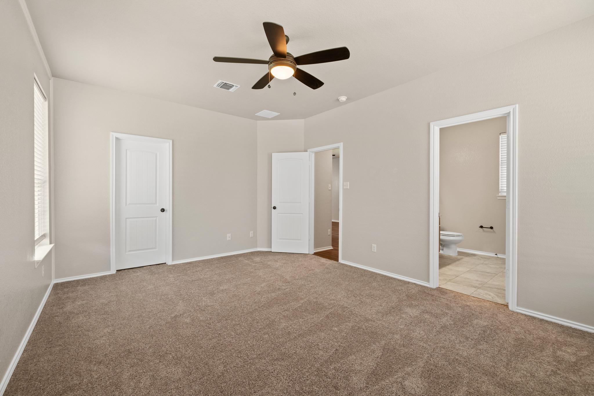 1016 Danish Cv, Hutto, TX 78634