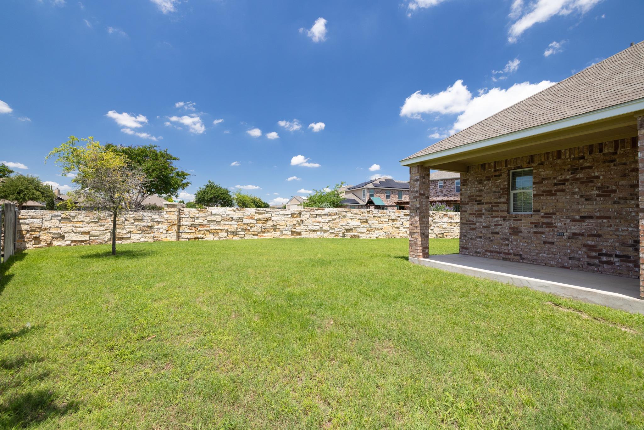 1016 Danish Cv, Hutto, TX 78634