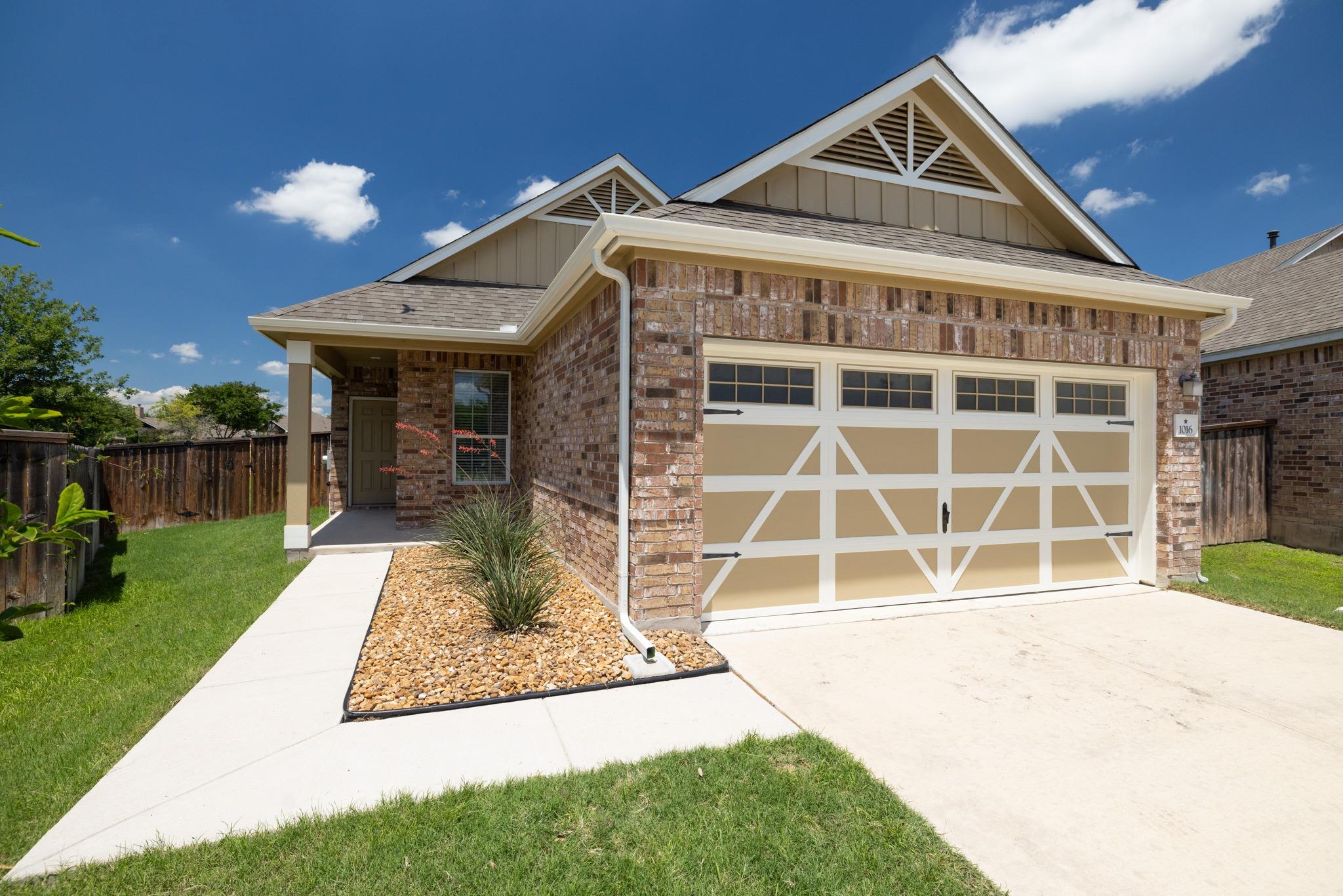1016 Danish Cv, Hutto, TX 78634