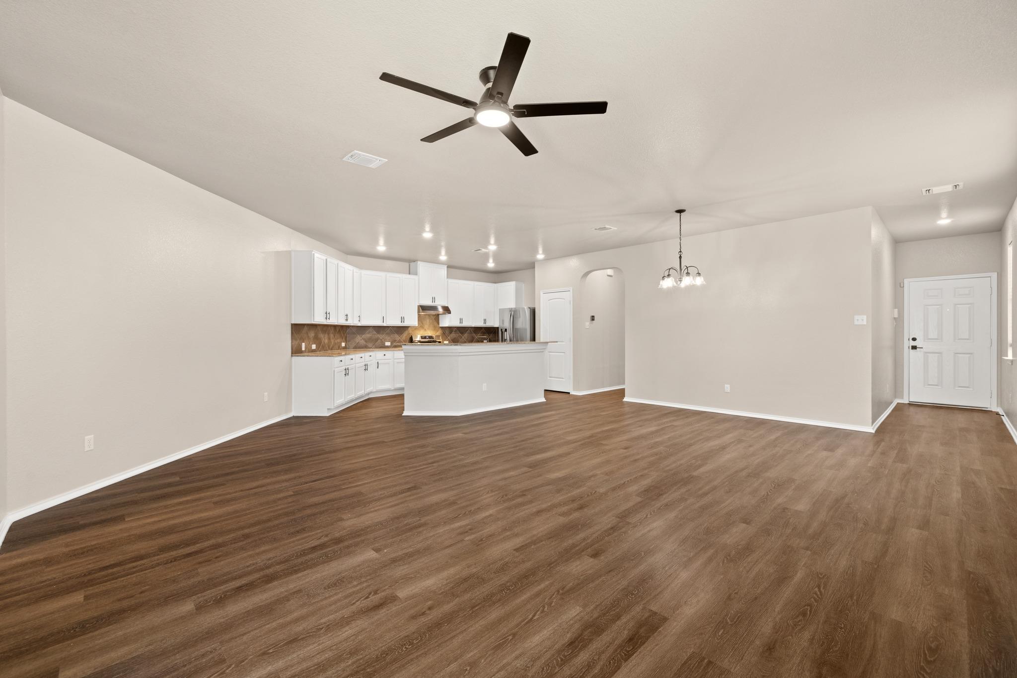 1016 Danish Cv, Hutto, TX 78634