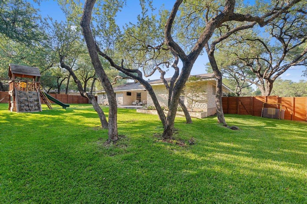 4011 Greystone Dr, Austin, TX 78731