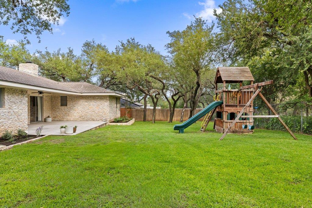 4011 Greystone Dr, Austin, TX 78731