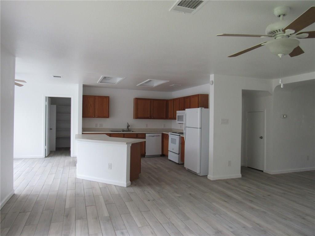 2107 Deer Creek Trl, Round Rock, TX 78665