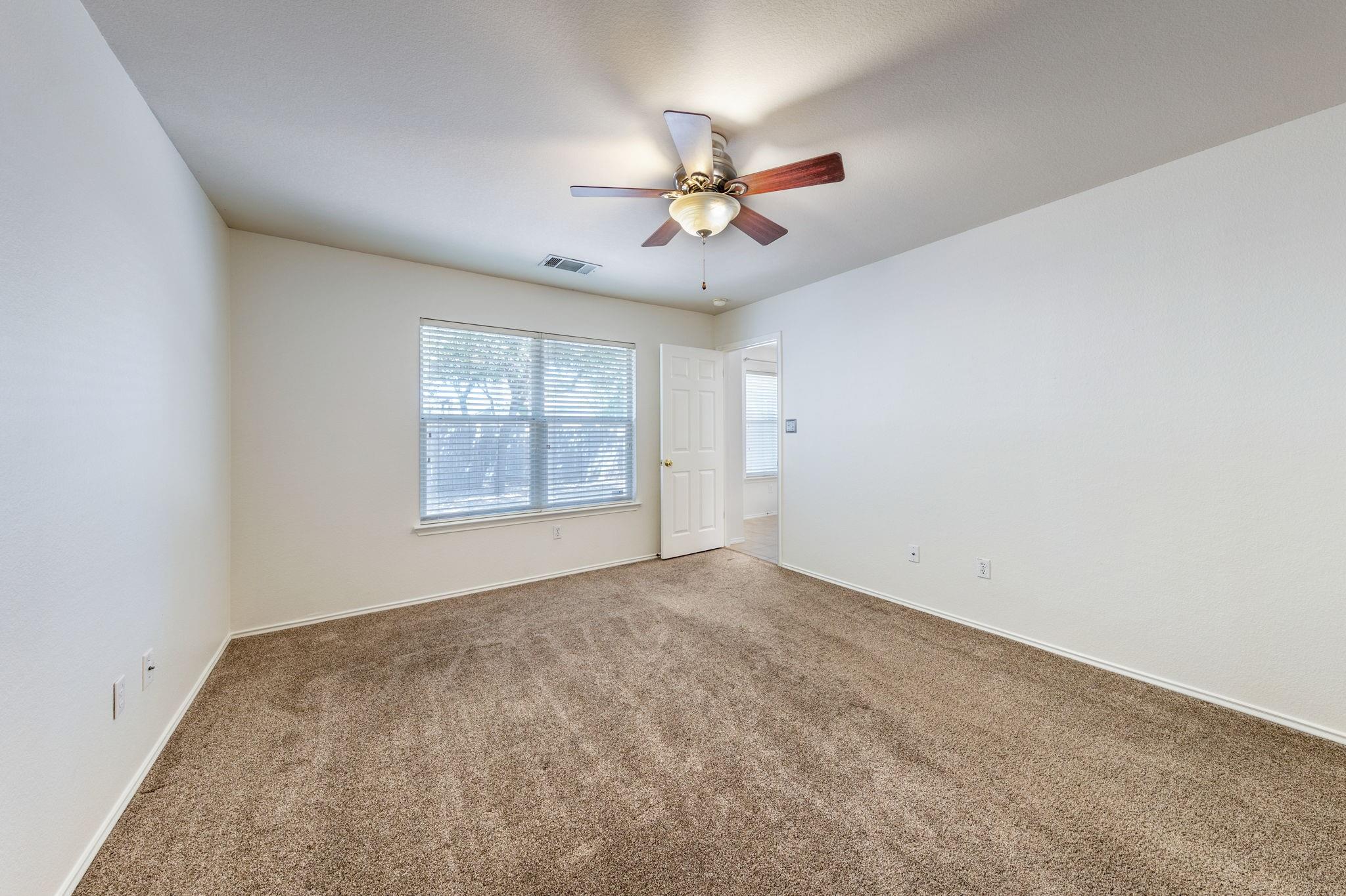 1400 Brighton Bend Ln, Cedar Park, TX 78613