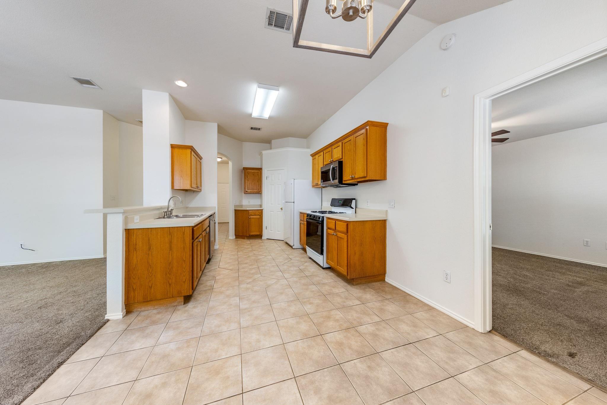 1400 Brighton Bend Ln, Cedar Park, TX 78613