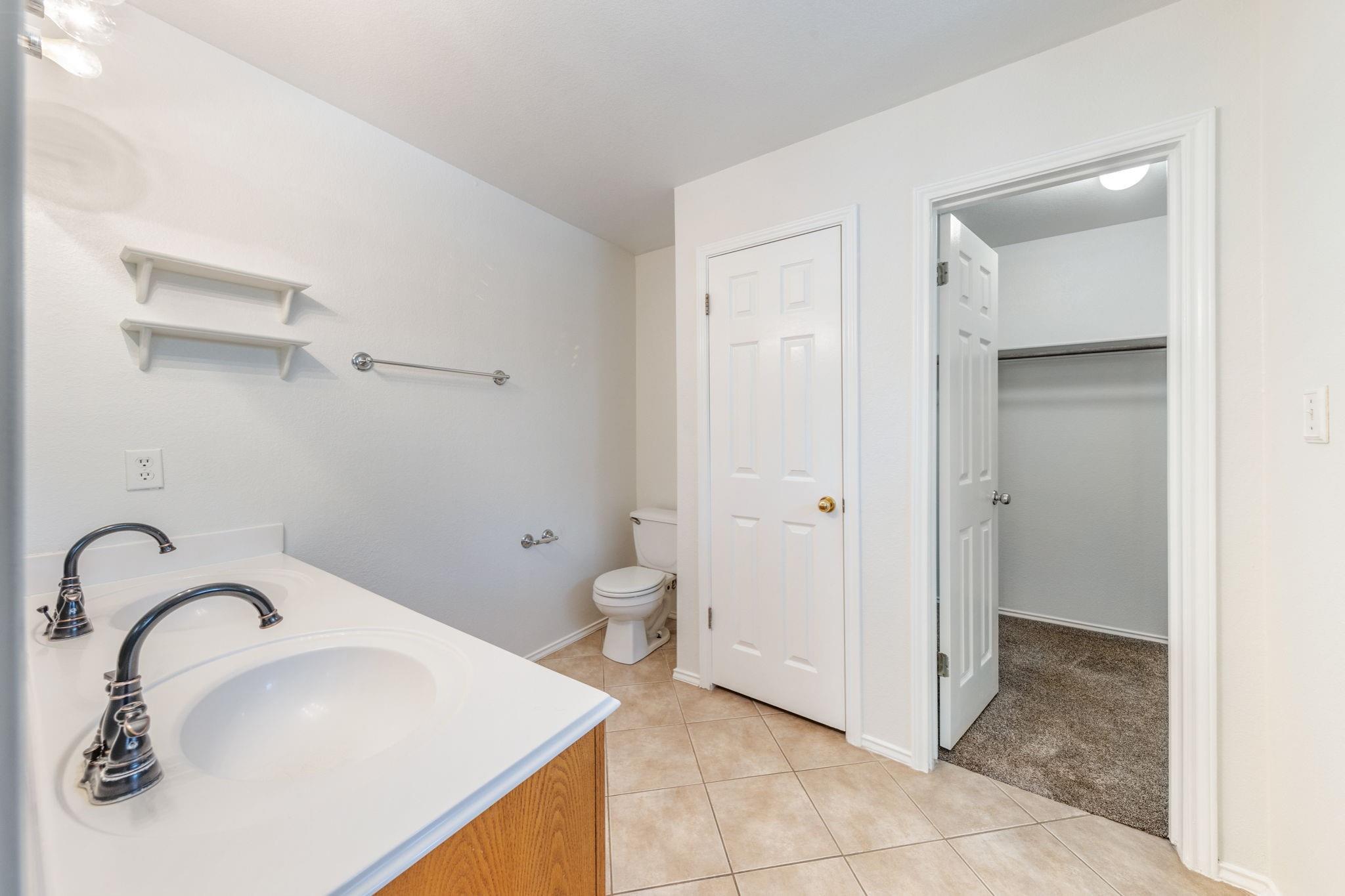 1400 Brighton Bend Ln, Cedar Park, TX 78613
