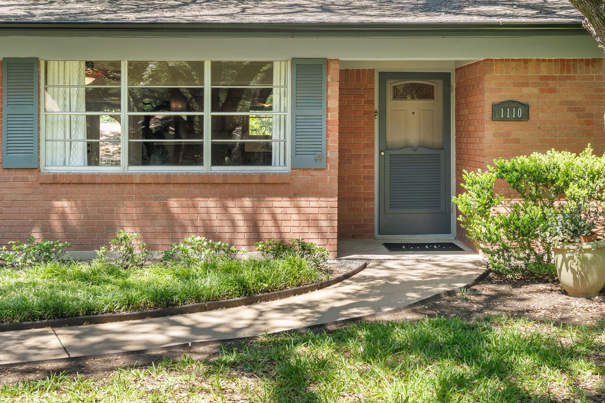1110 Hollybluff St, Austin, TX 78753
