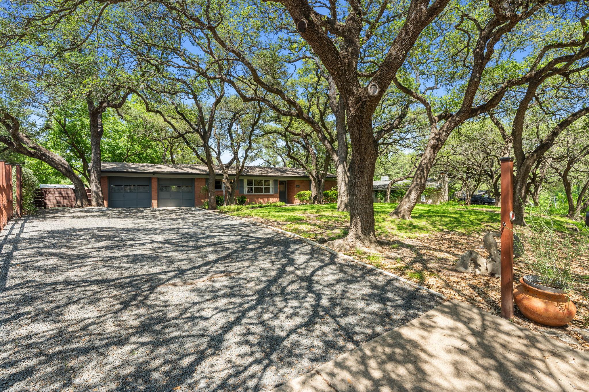 1110 Hollybluff St, Austin, TX 78753