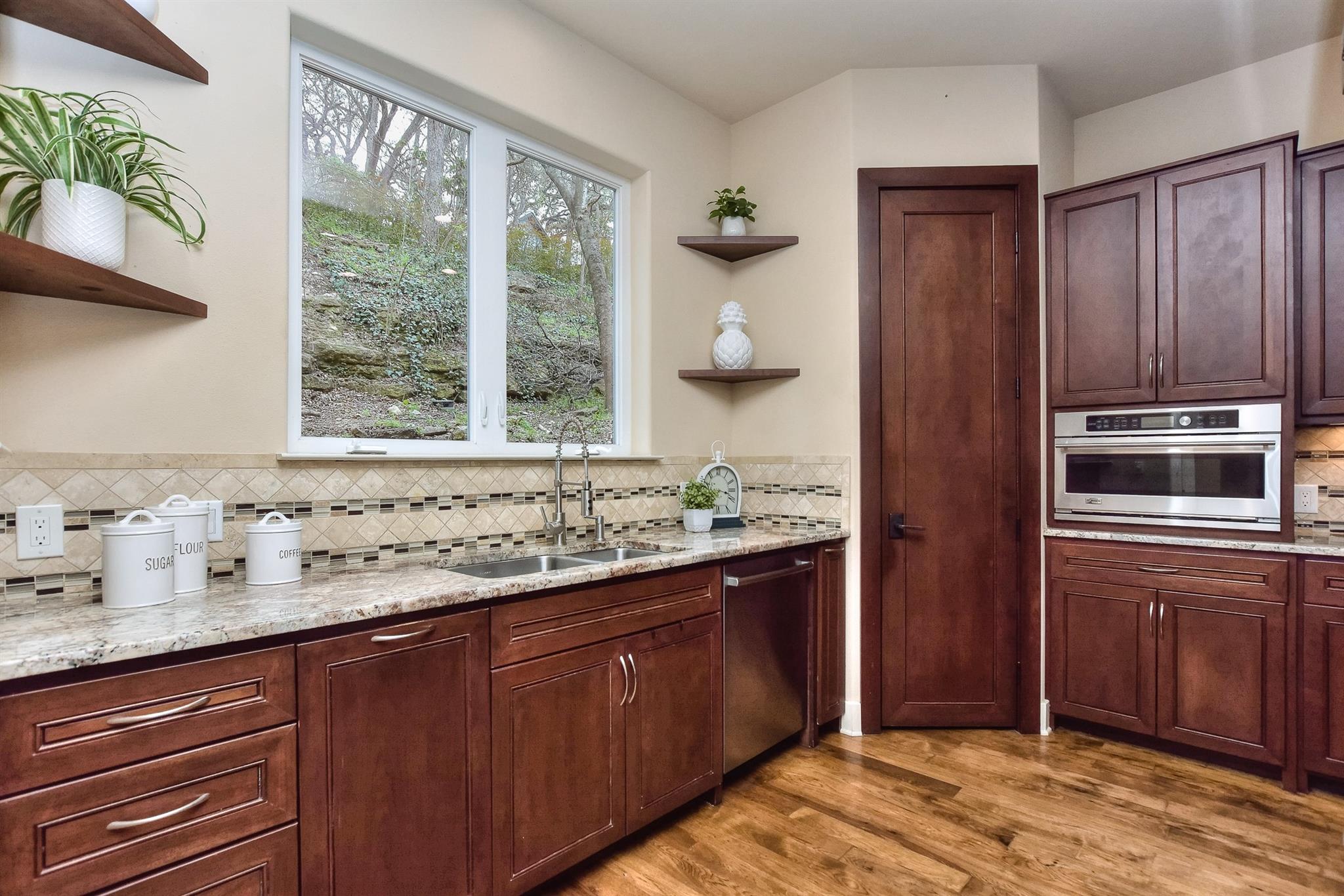 1529 Barton Springs Rd # 16, Austin, TX 78704