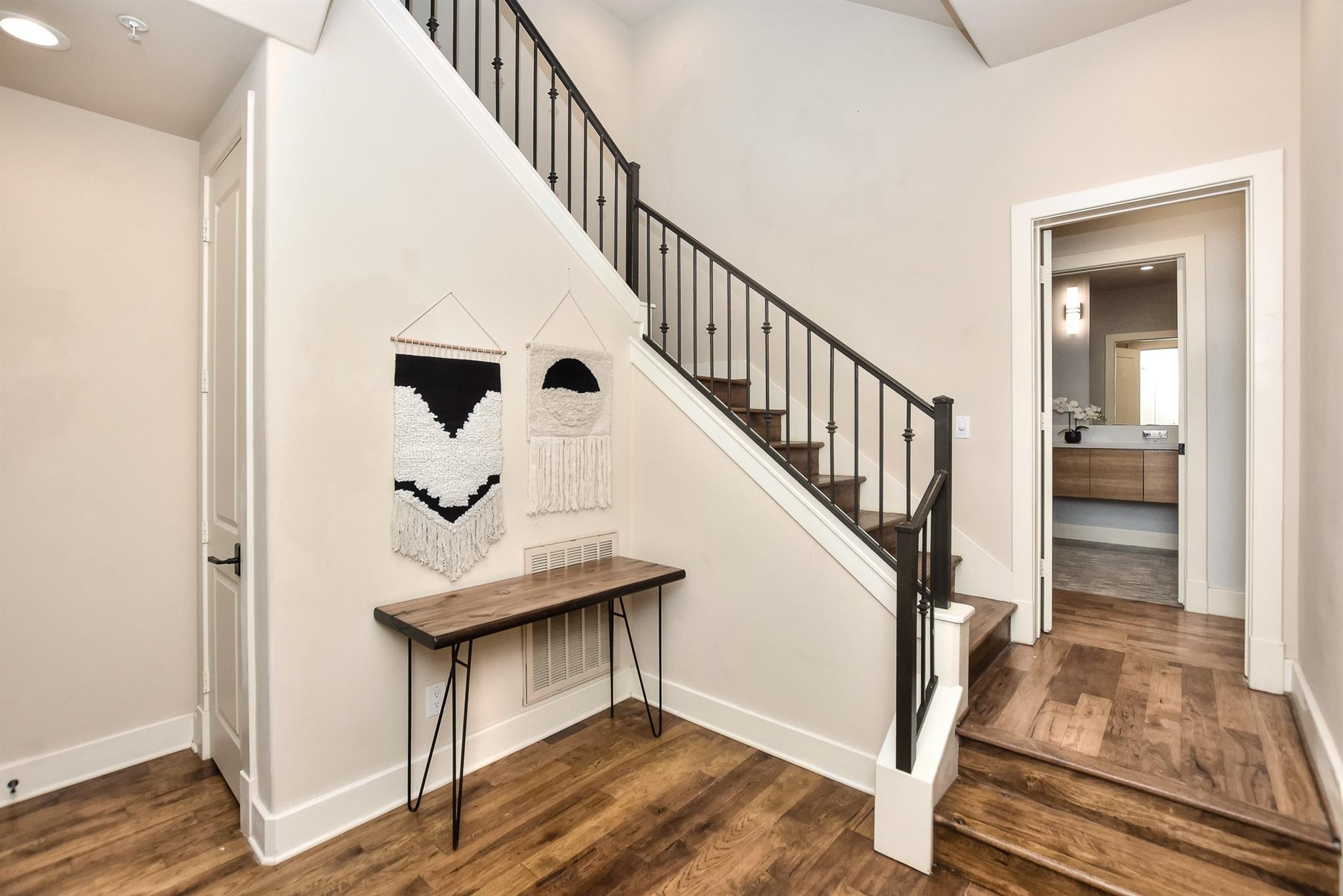 1529 Barton Springs Rd # 16, Austin, TX 78704