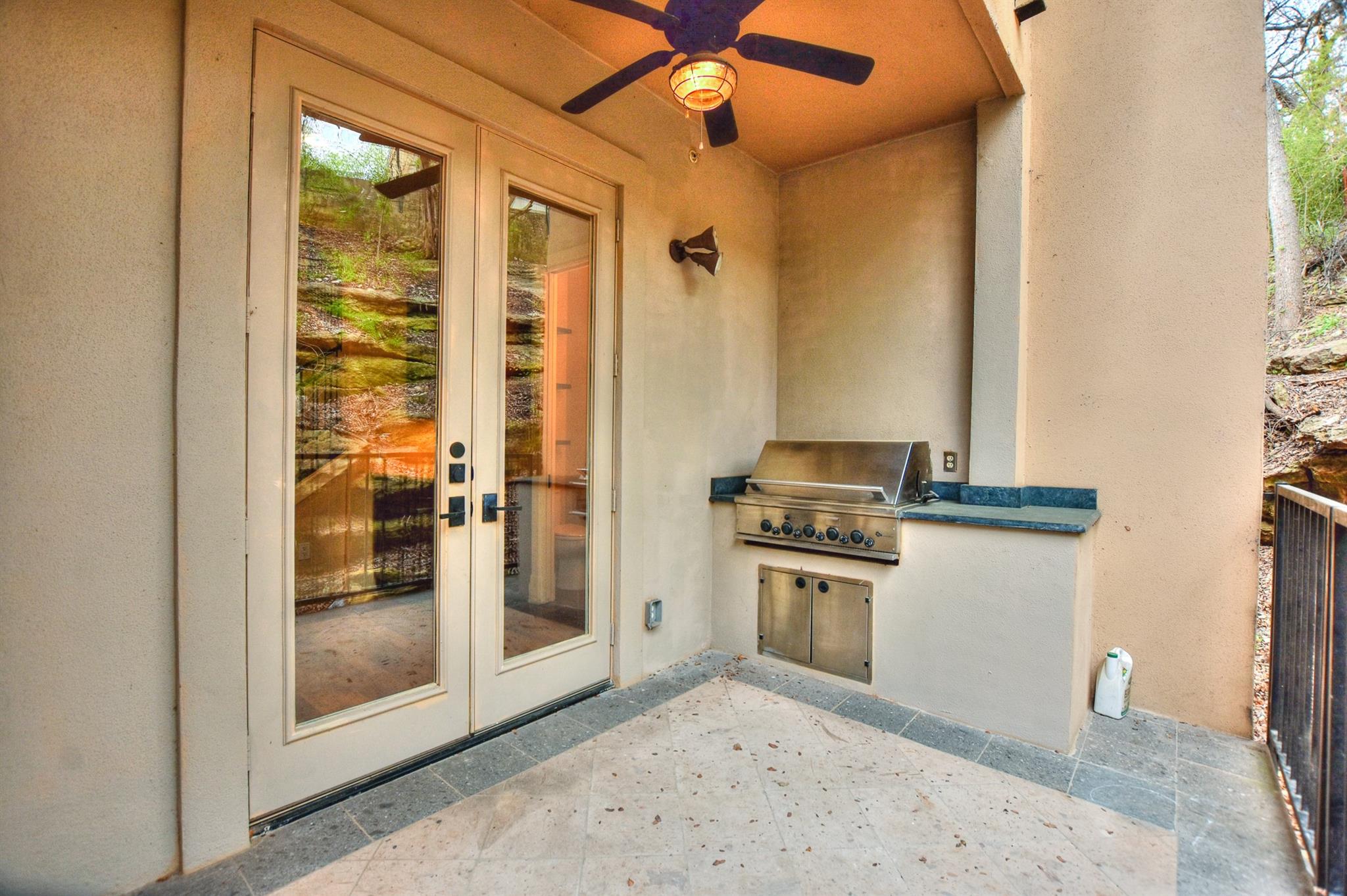 1529 Barton Springs Rd # 16, Austin, TX 78704