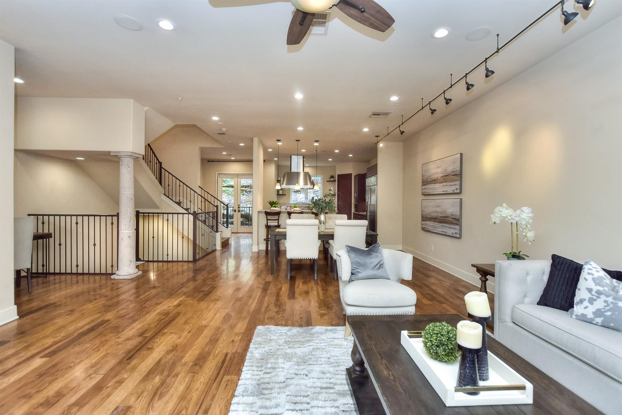 1529 Barton Springs Rd # 16, Austin, TX 78704