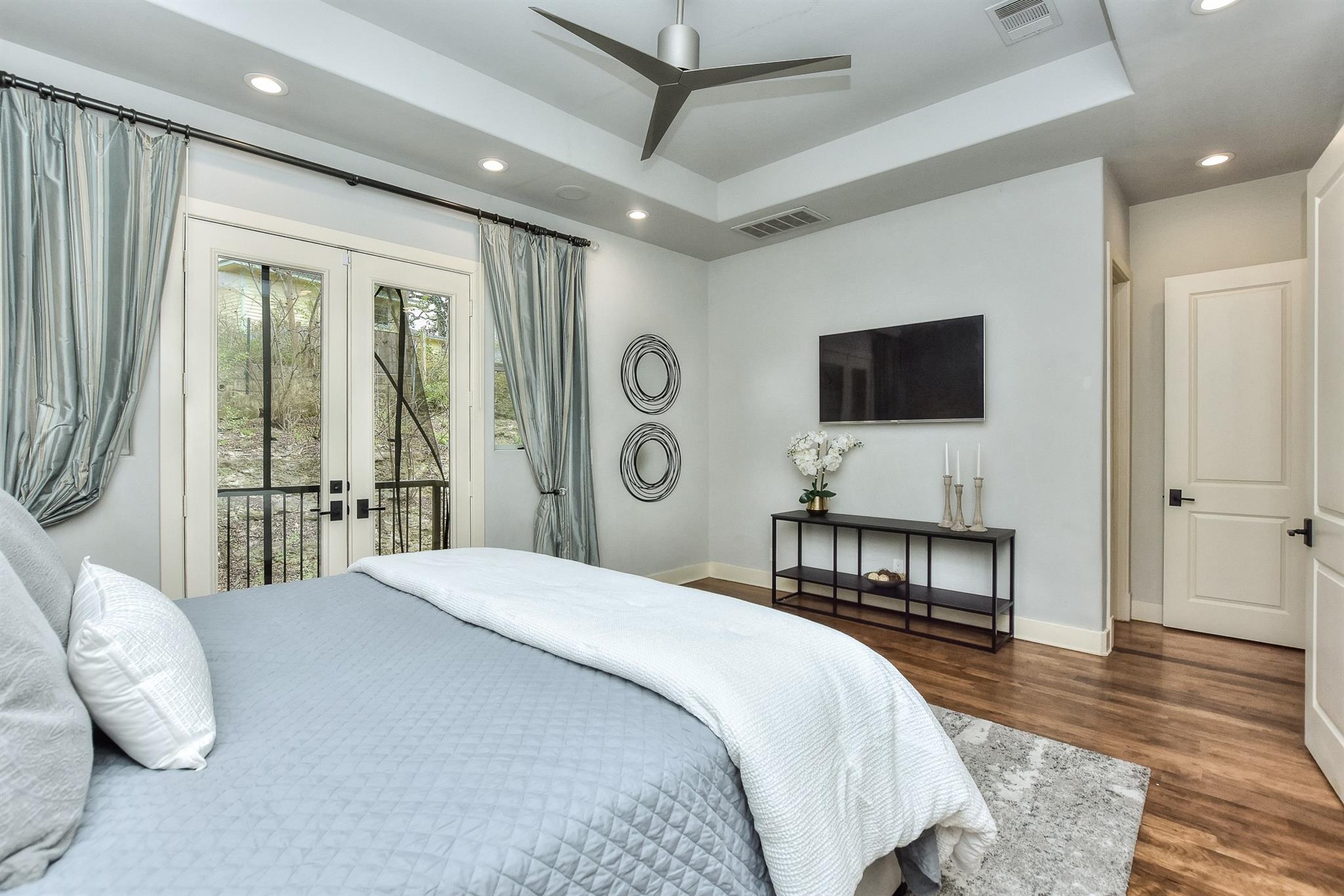 1529 Barton Springs Rd # 16, Austin, TX 78704