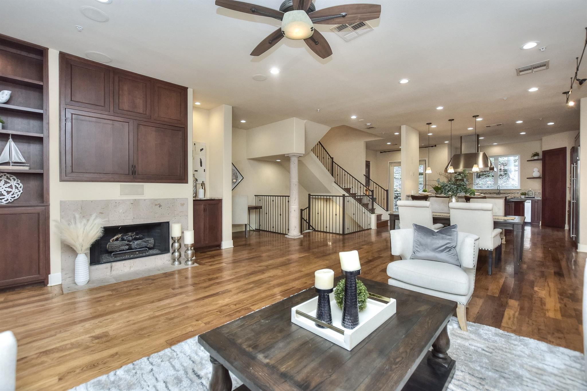 1529 Barton Springs Rd # 16, Austin, TX 78704