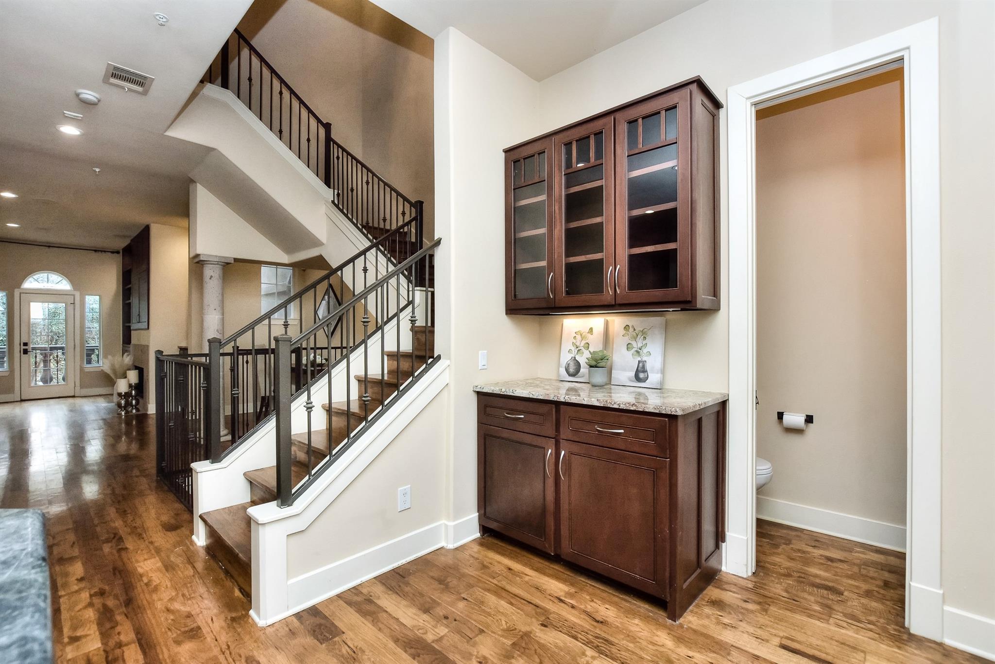 1529 Barton Springs Rd # 16, Austin, TX 78704
