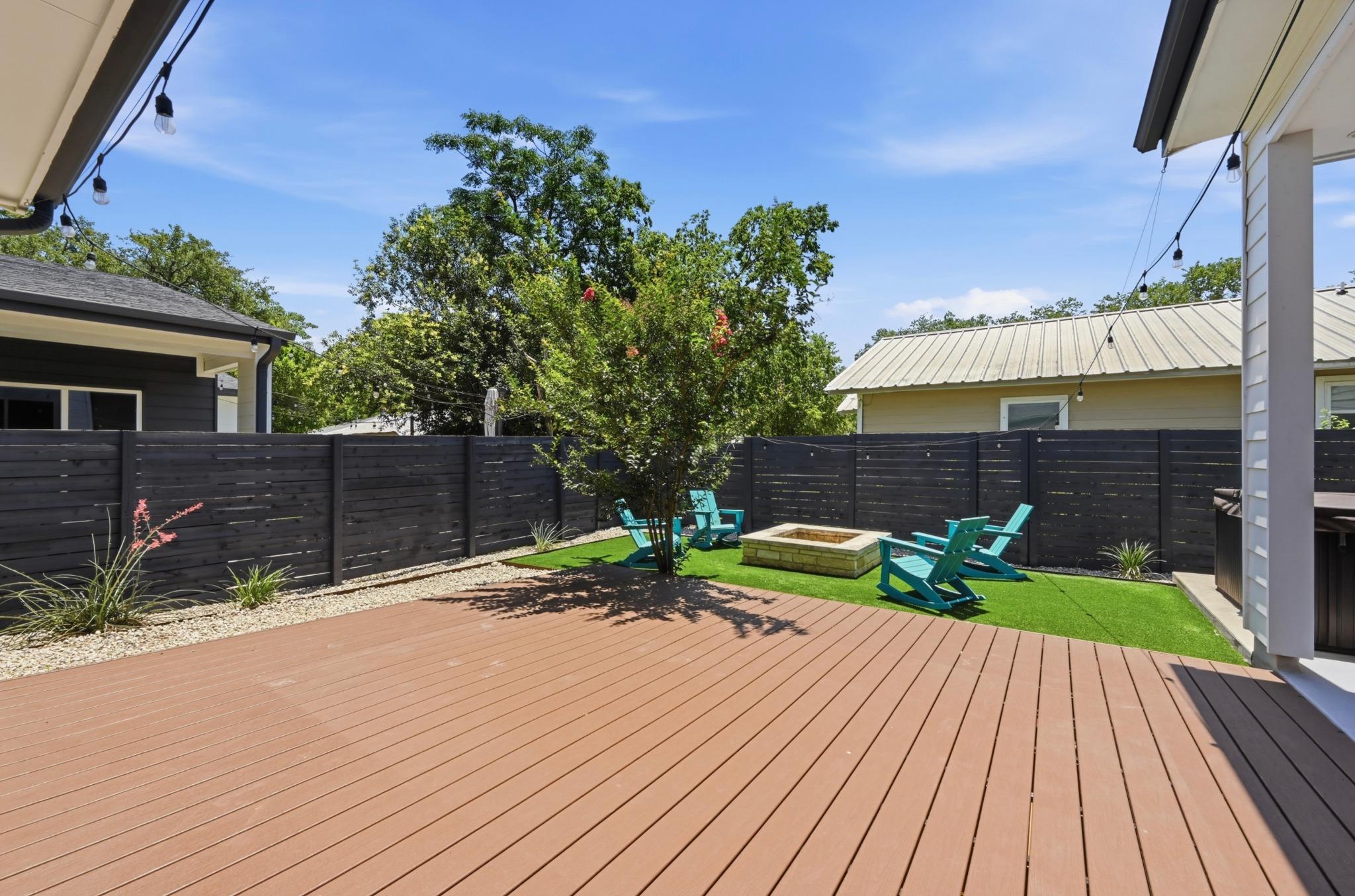 1409 Casey St # B, Austin, TX 78745