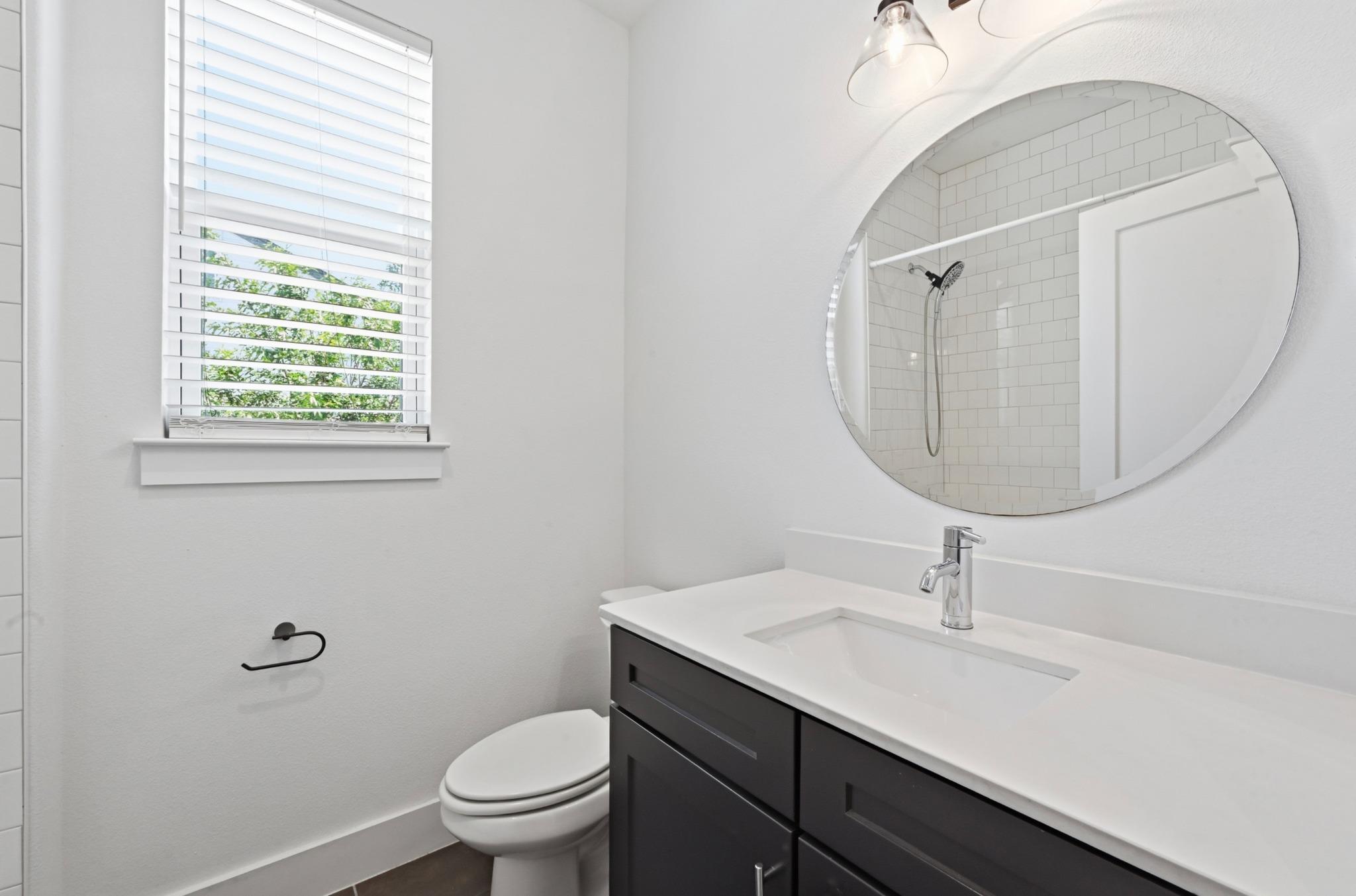 1409 Casey St # B, Austin, TX 78745