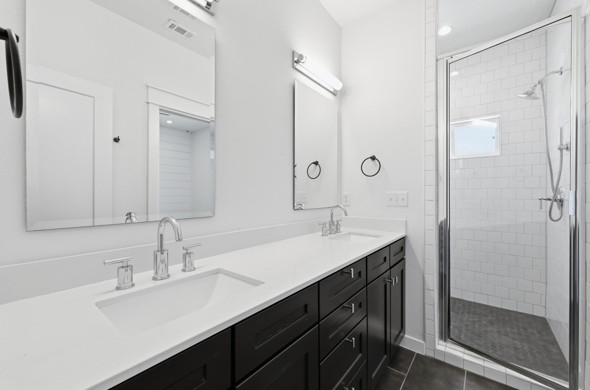 1409 Casey St # B, Austin, TX 78745