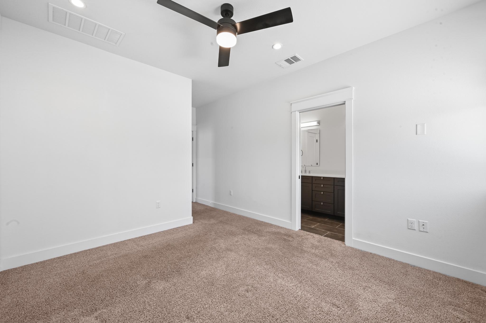 1409 Casey St # B, Austin, TX 78745