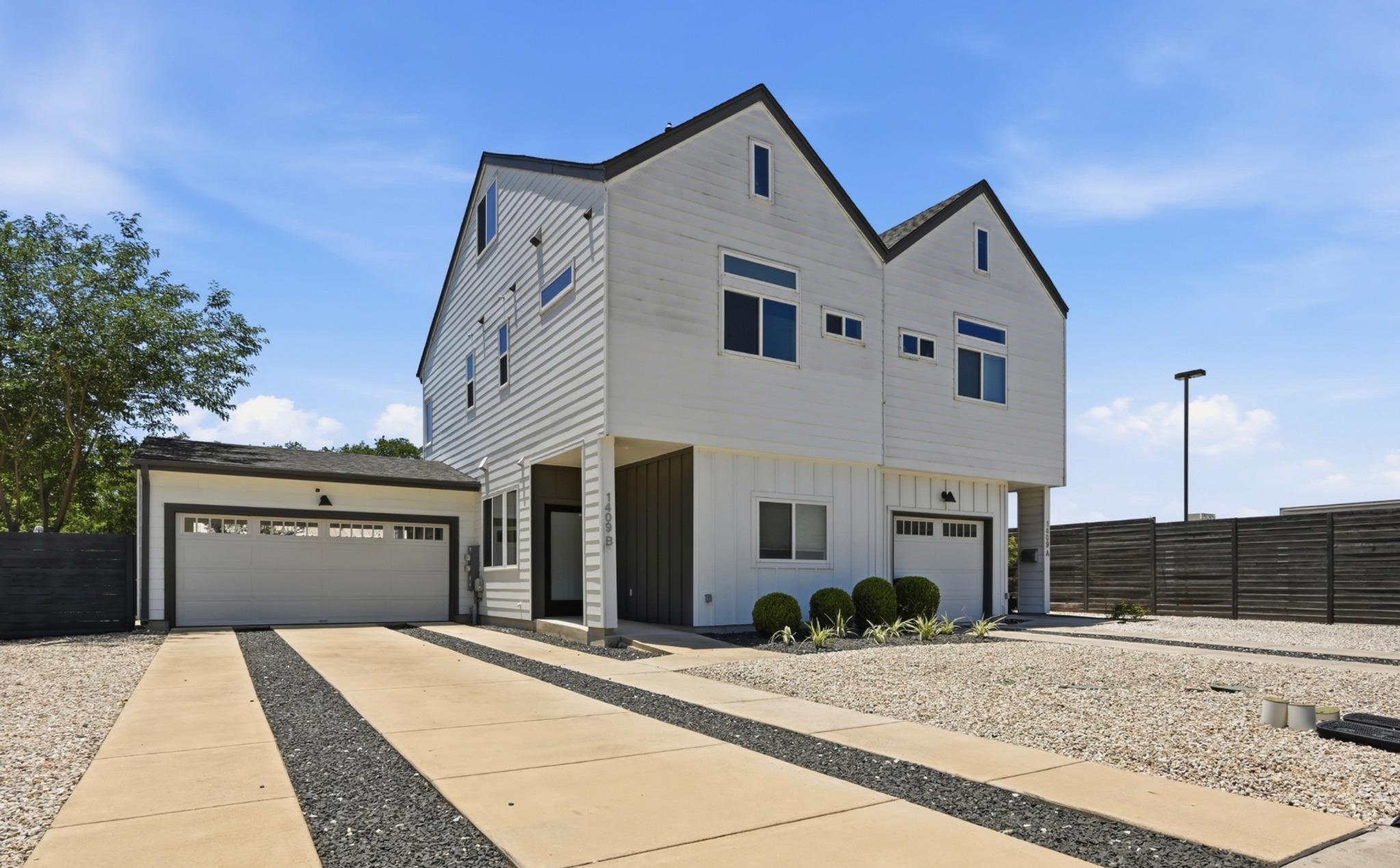 1409 Casey St # B, Austin, TX 78745