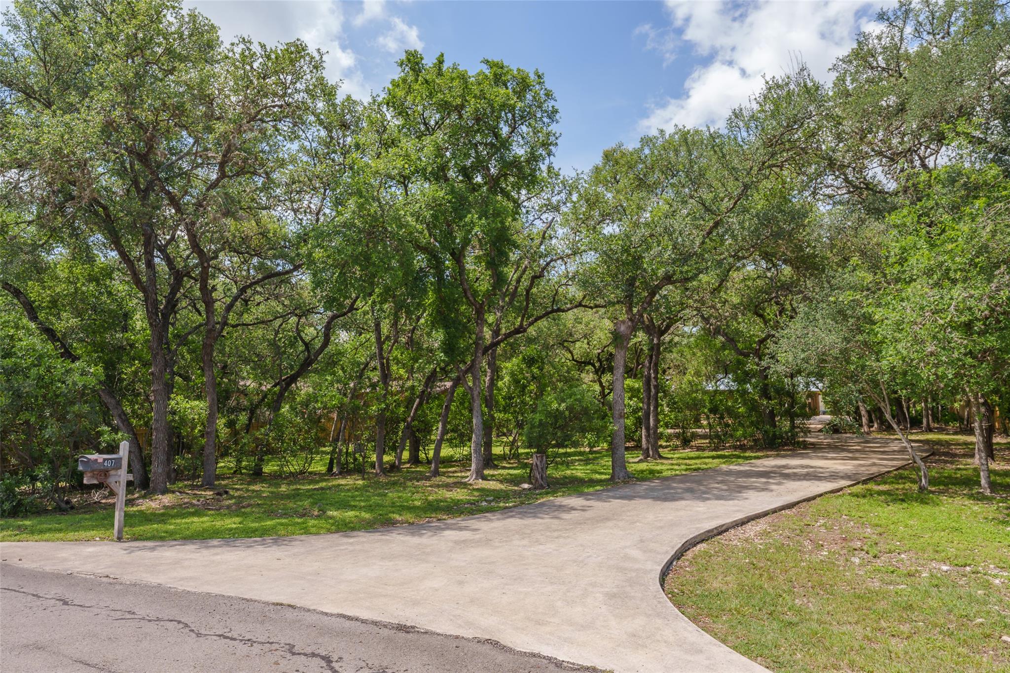 407 Suttles Ave, San Marcos, TX 78666