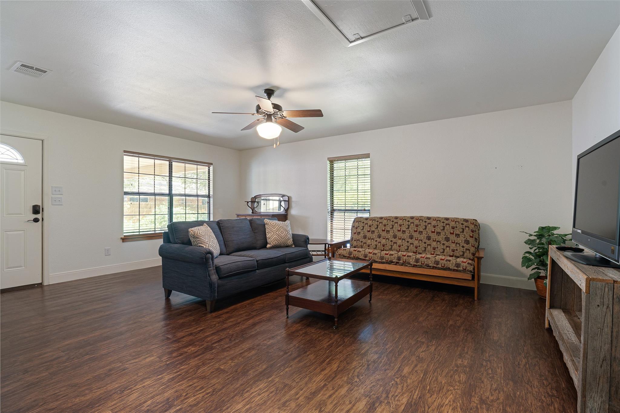 407 Suttles Ave, San Marcos, TX 78666