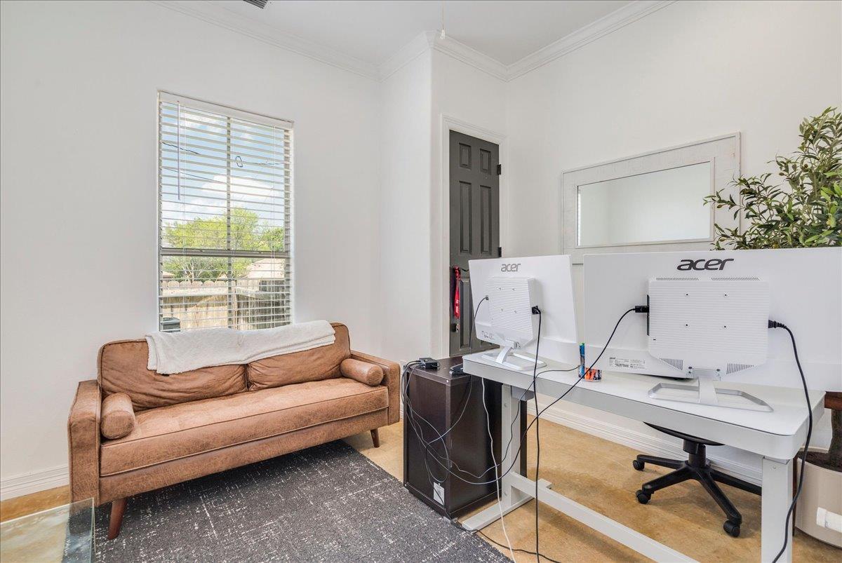130 Hall Professional Ctr, Kyle, TX 78640