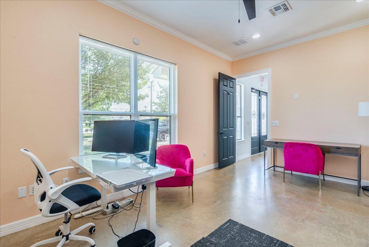 130 Hall Professional Ctr, Kyle, TX 78640