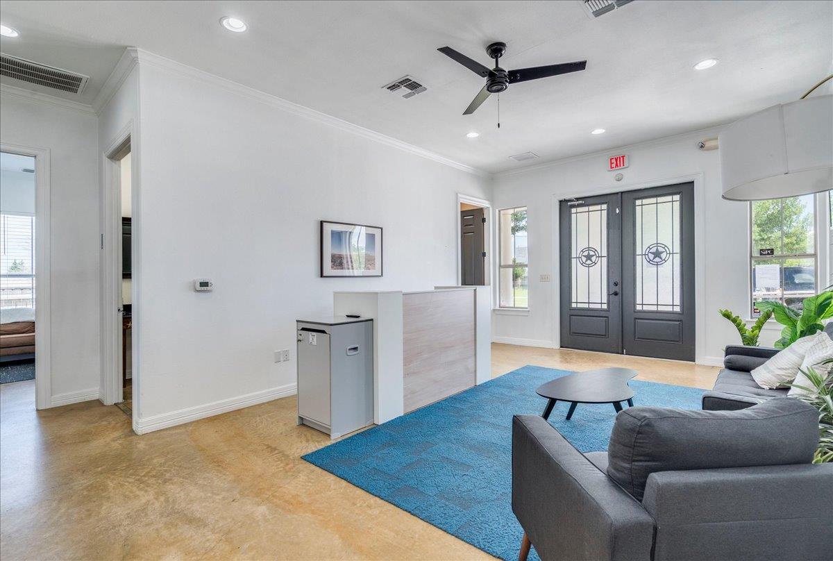 130 Hall Professional Ctr, Kyle, TX 78640