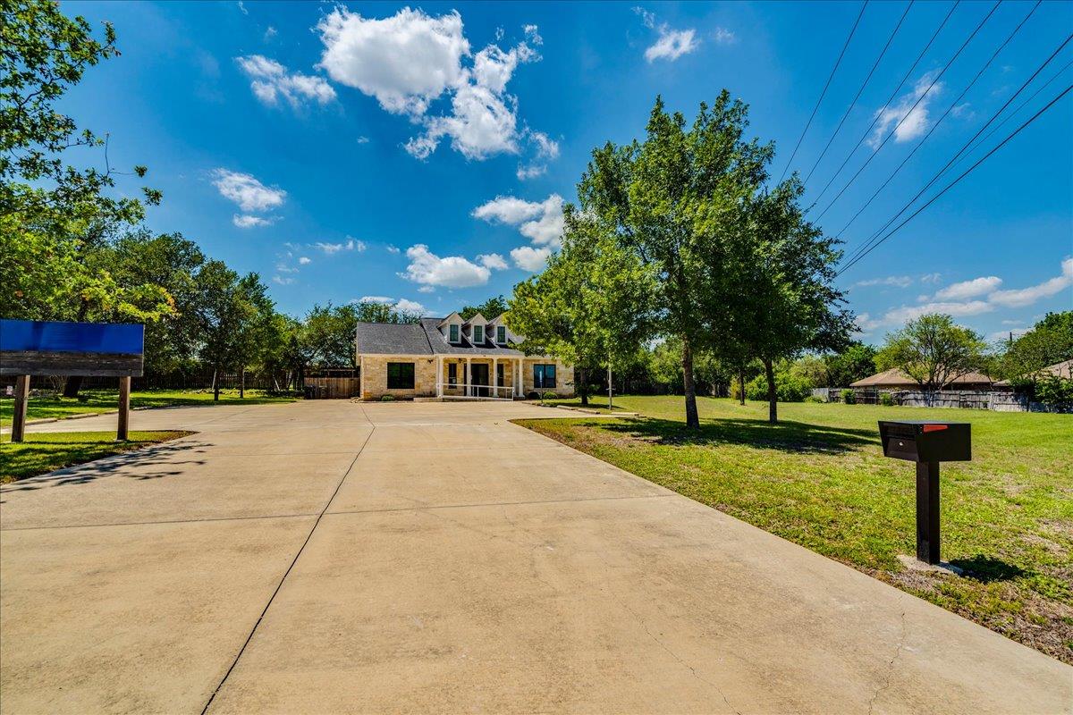 130 Hall Professional Ctr, Kyle, TX 78640