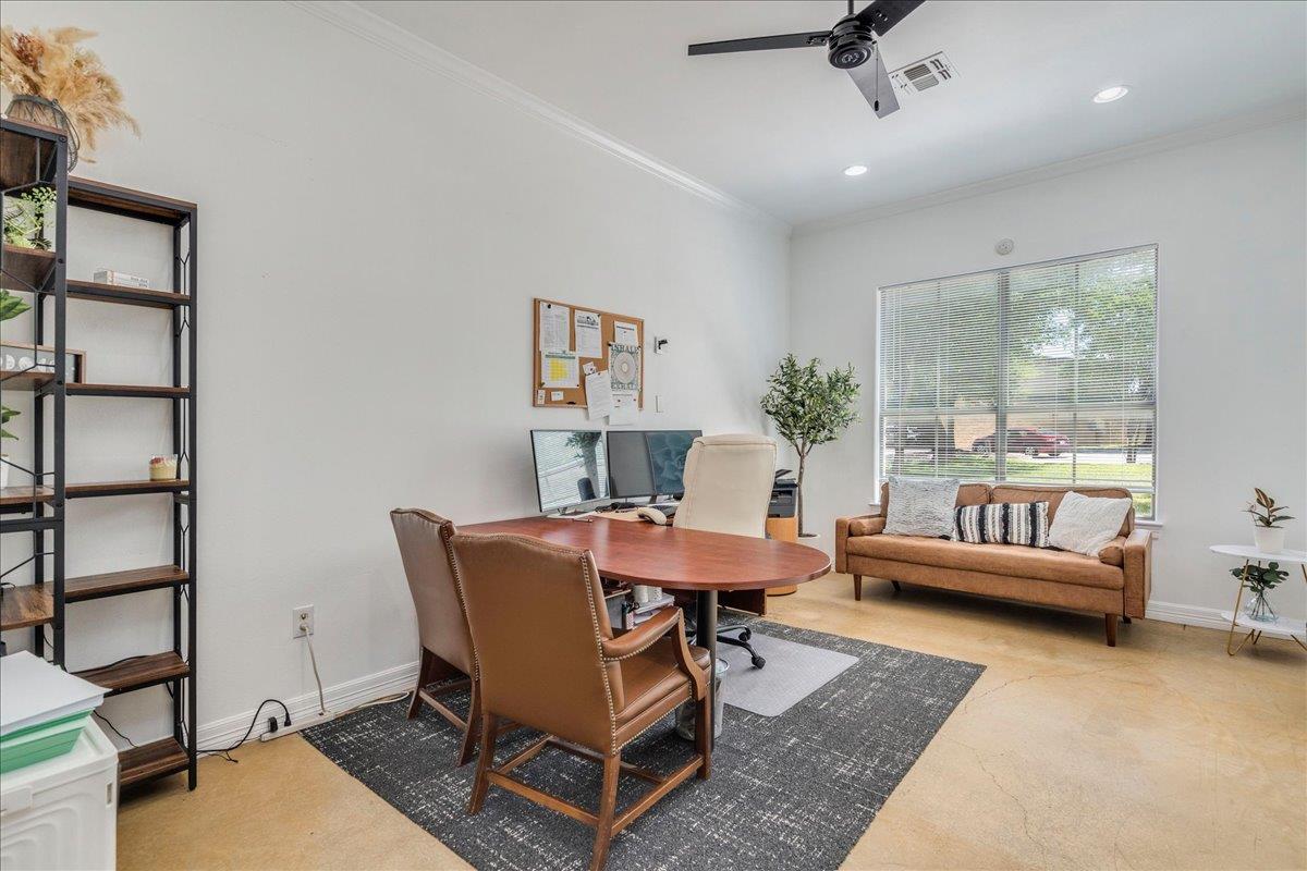 130 Hall Professional Ctr, Kyle, TX 78640