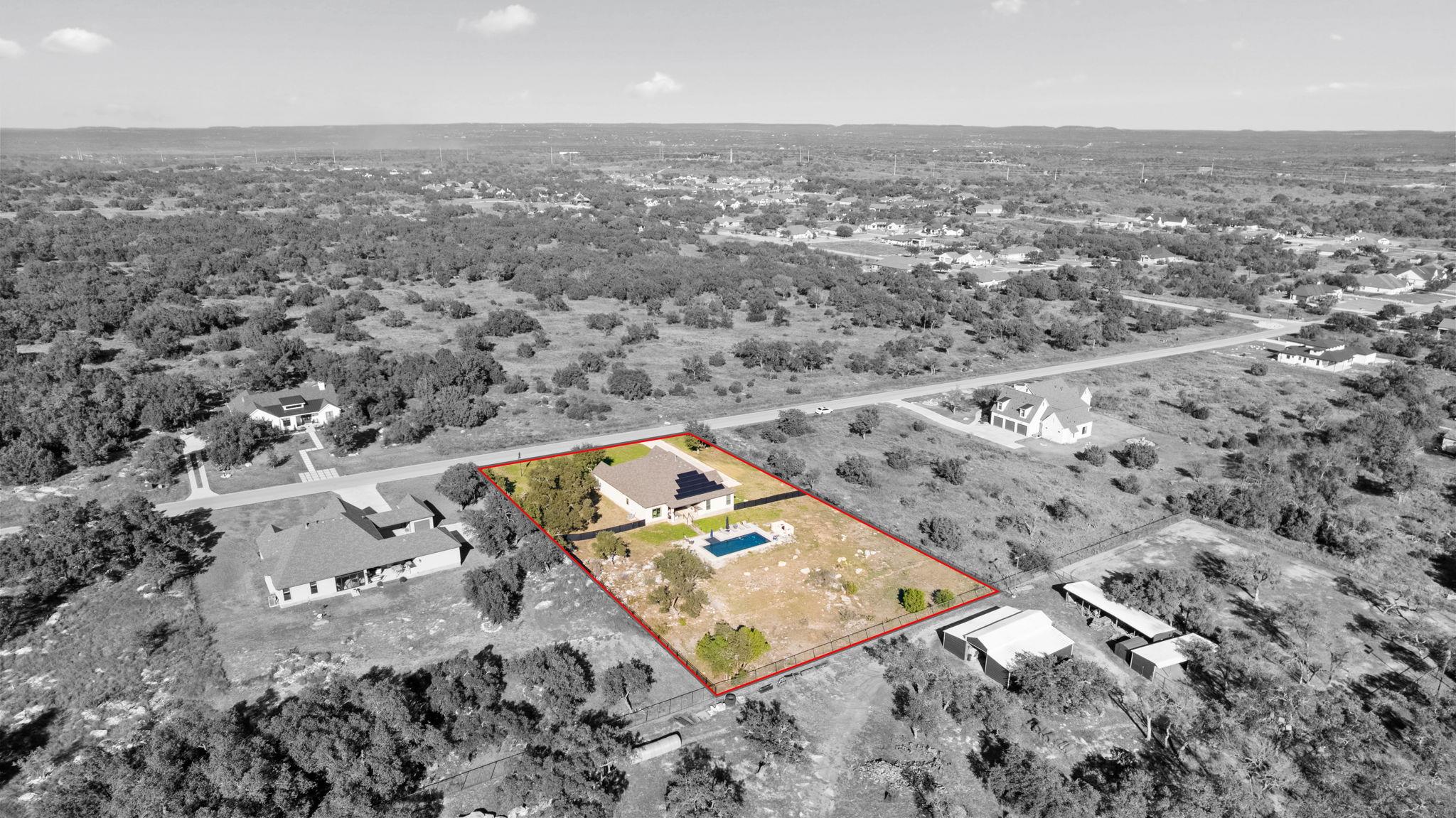 225 Spicewood Trails Dr, Spicewood, TX 78669