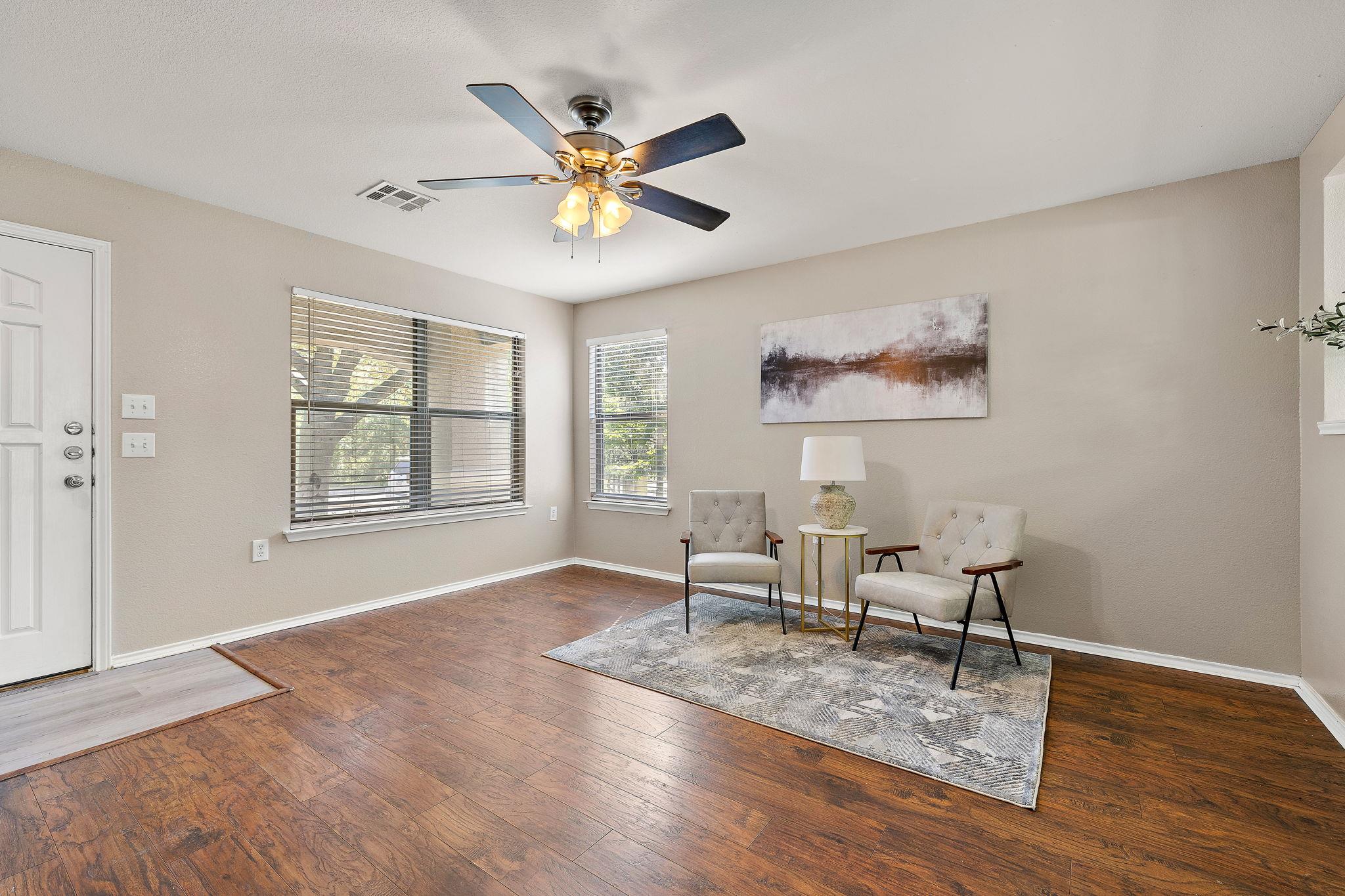 5705 Viewpoint Dr, Austin, TX 78744