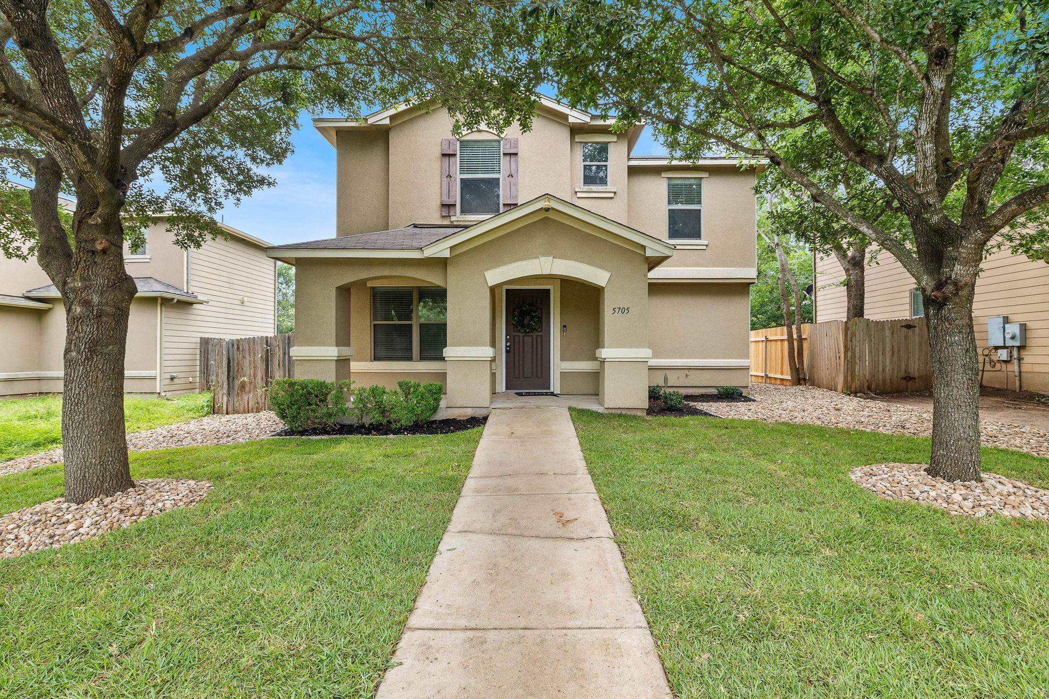 5705 Viewpoint Dr, Austin, TX 78744