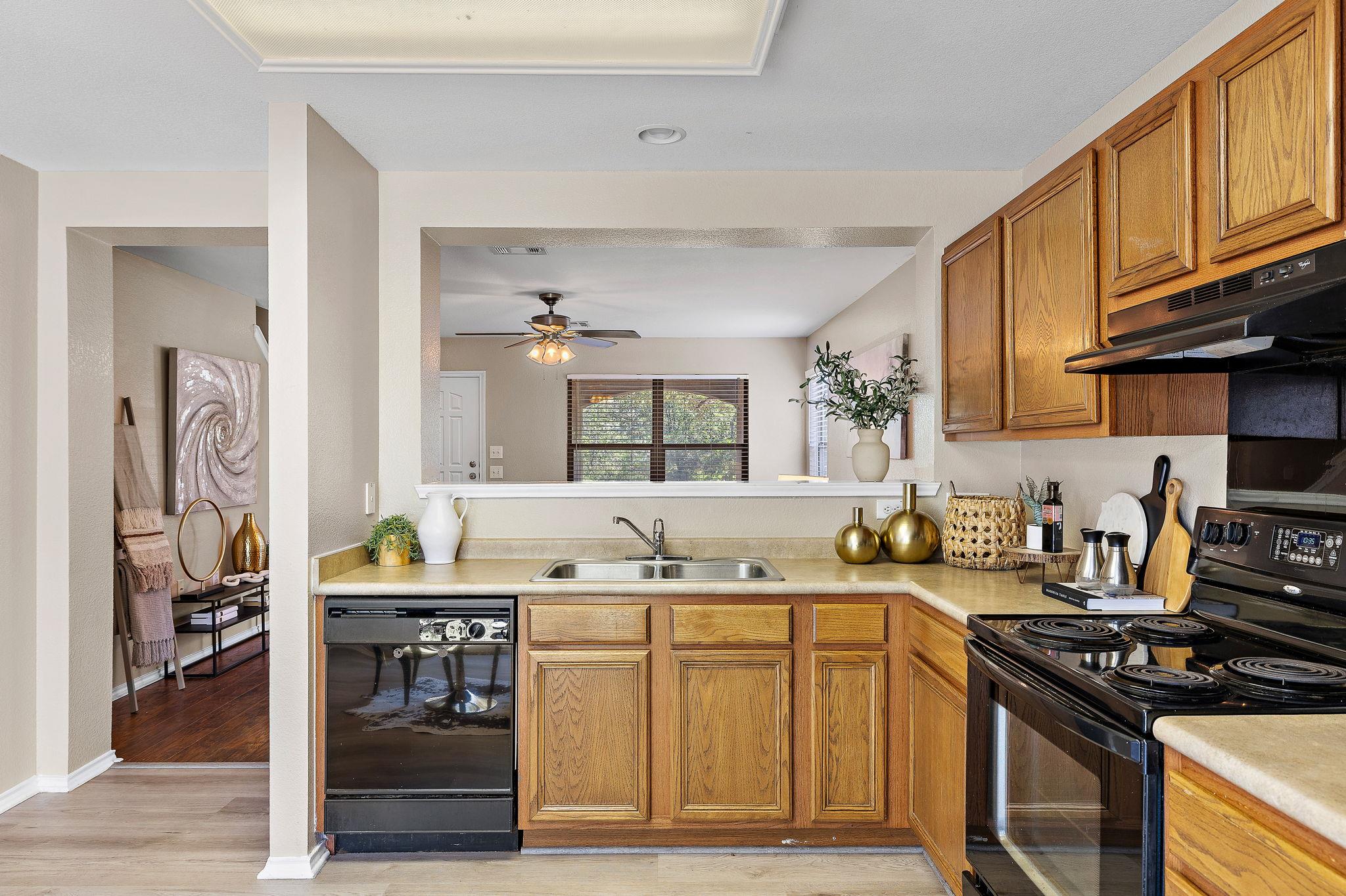 5705 Viewpoint Dr, Austin, TX 78744