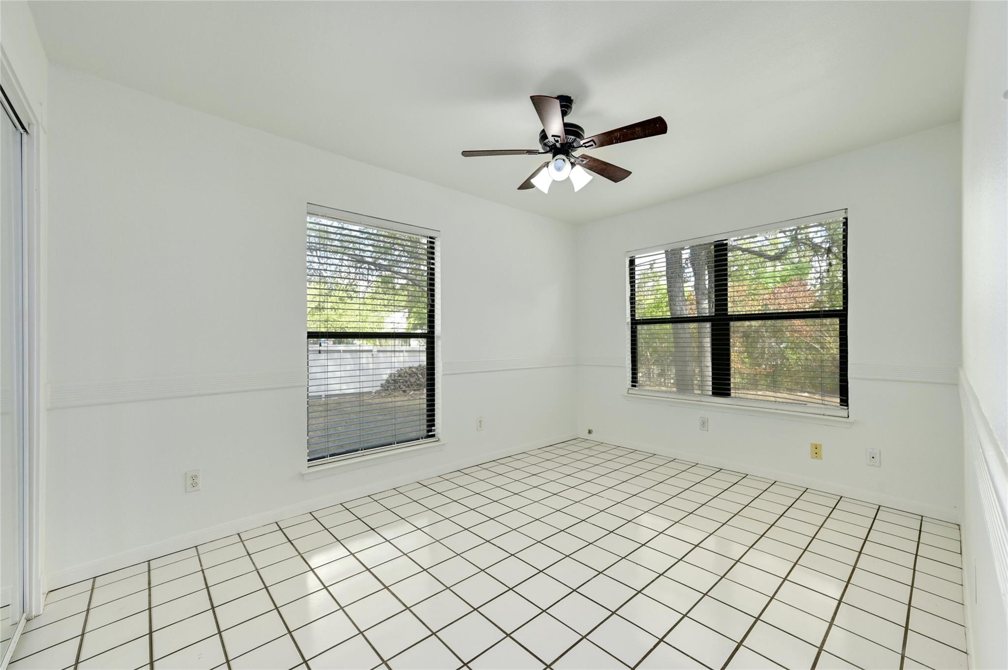 6713 SILVERMINE Dr, Austin, TX 78736