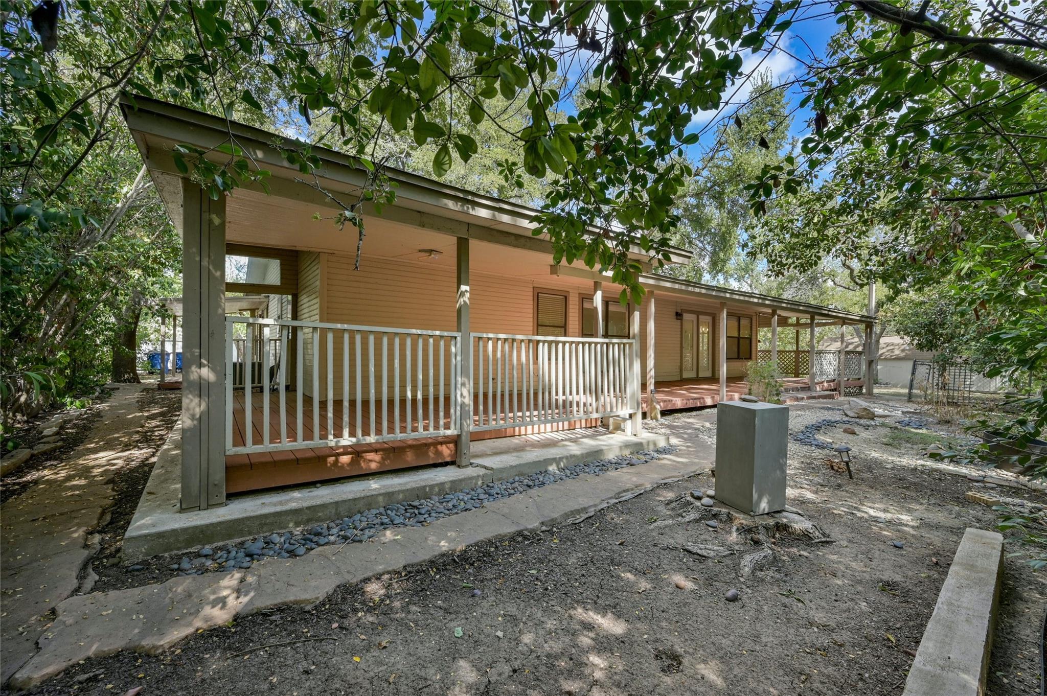 6713 SILVERMINE Dr, Austin, TX 78736