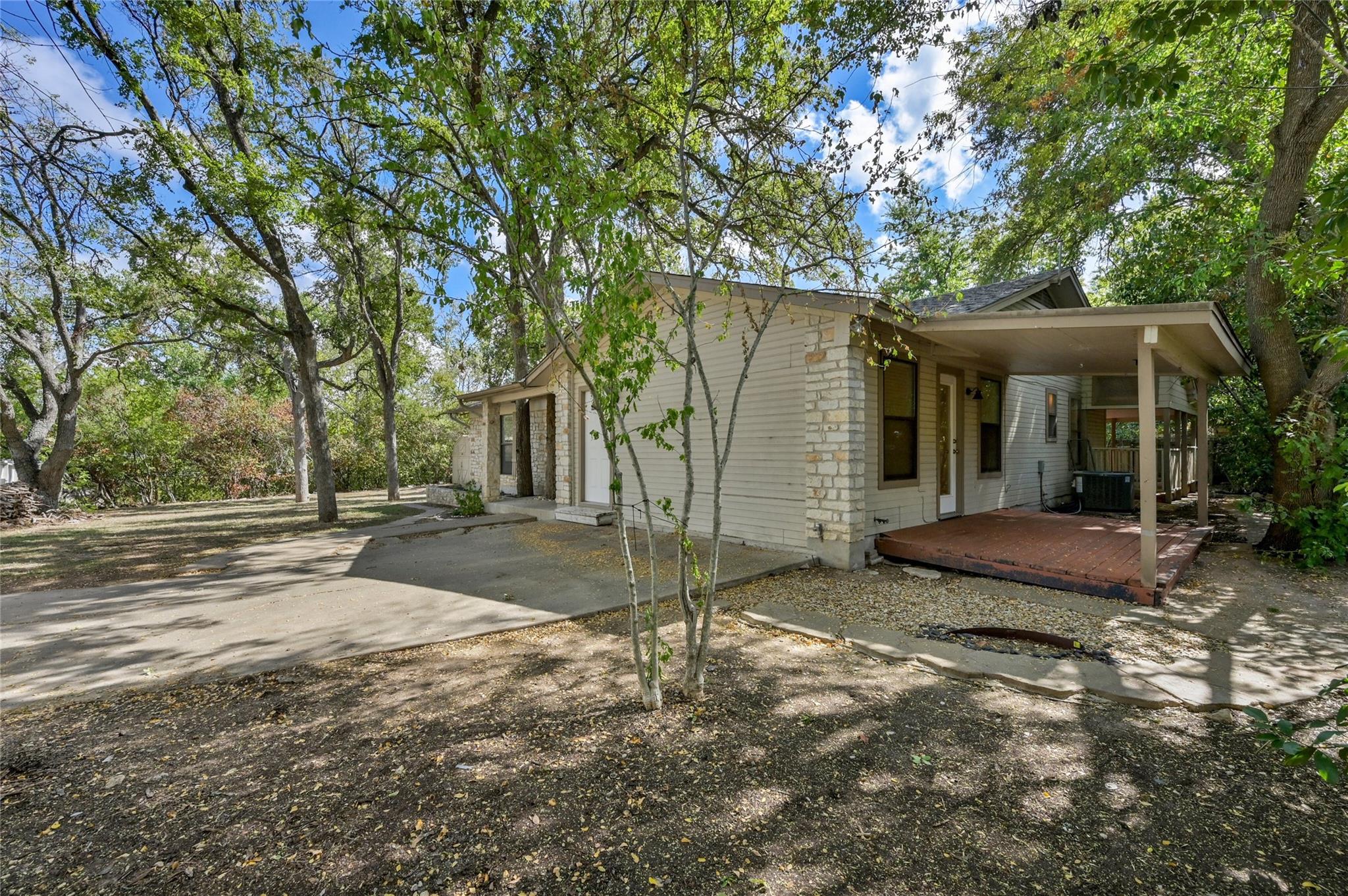 6713 SILVERMINE Dr, Austin, TX 78736