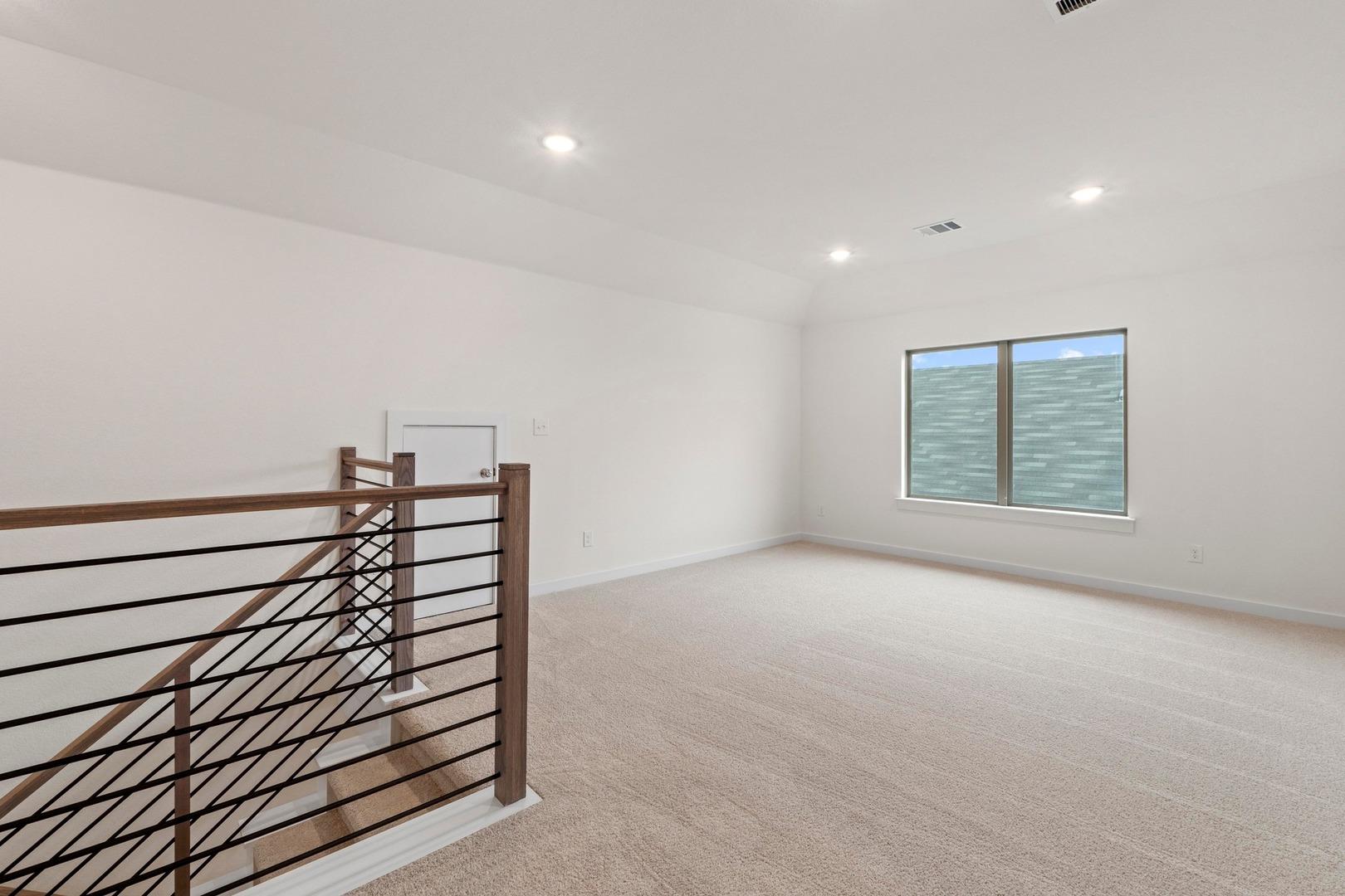 1104 Universal Dr, Hutto, TX 78634