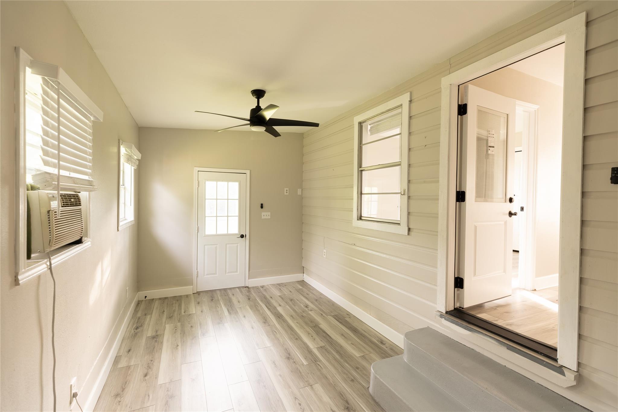 22 Steele St, Lampasas, TX 76550