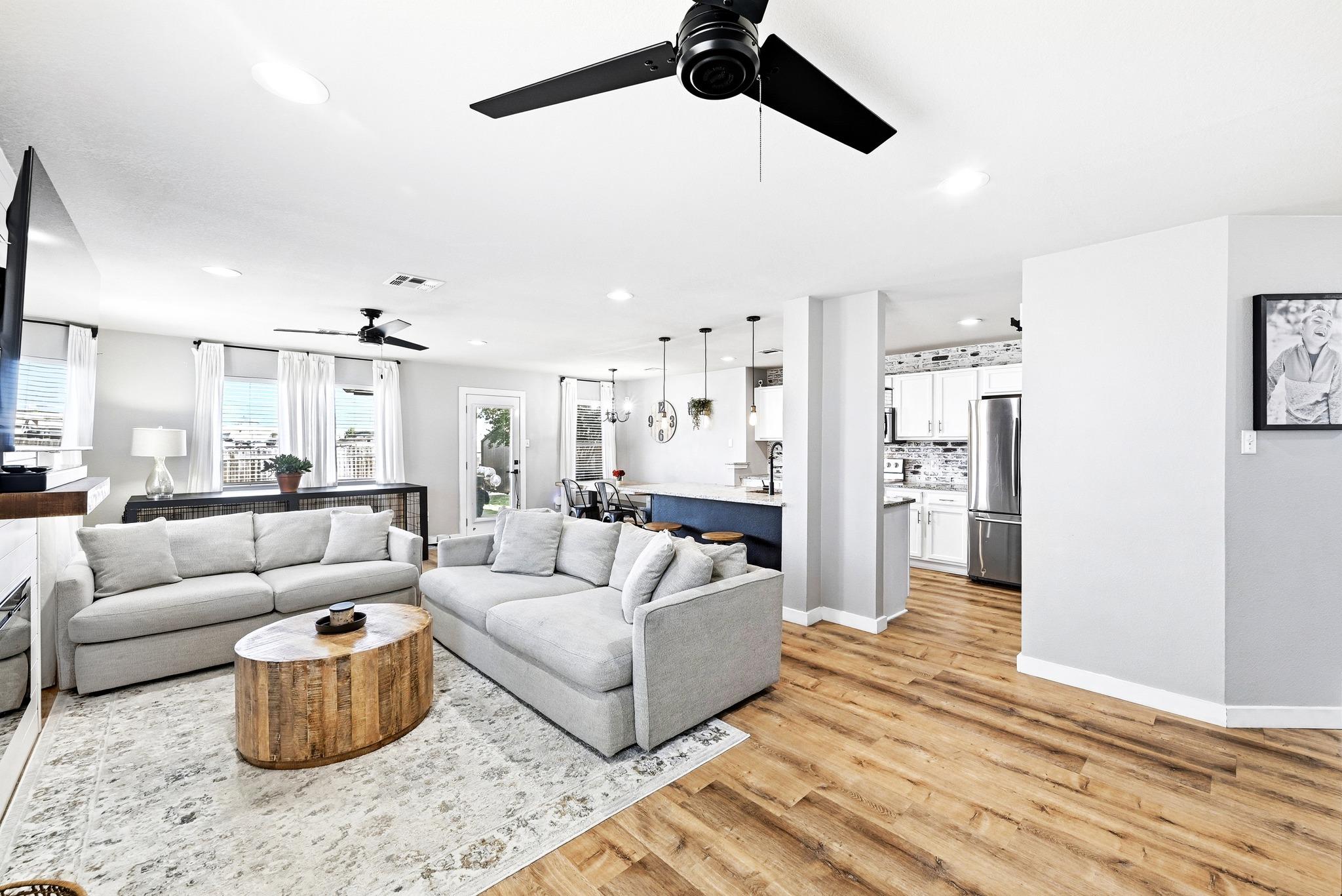 105 Lidell St, Hutto, TX 78634