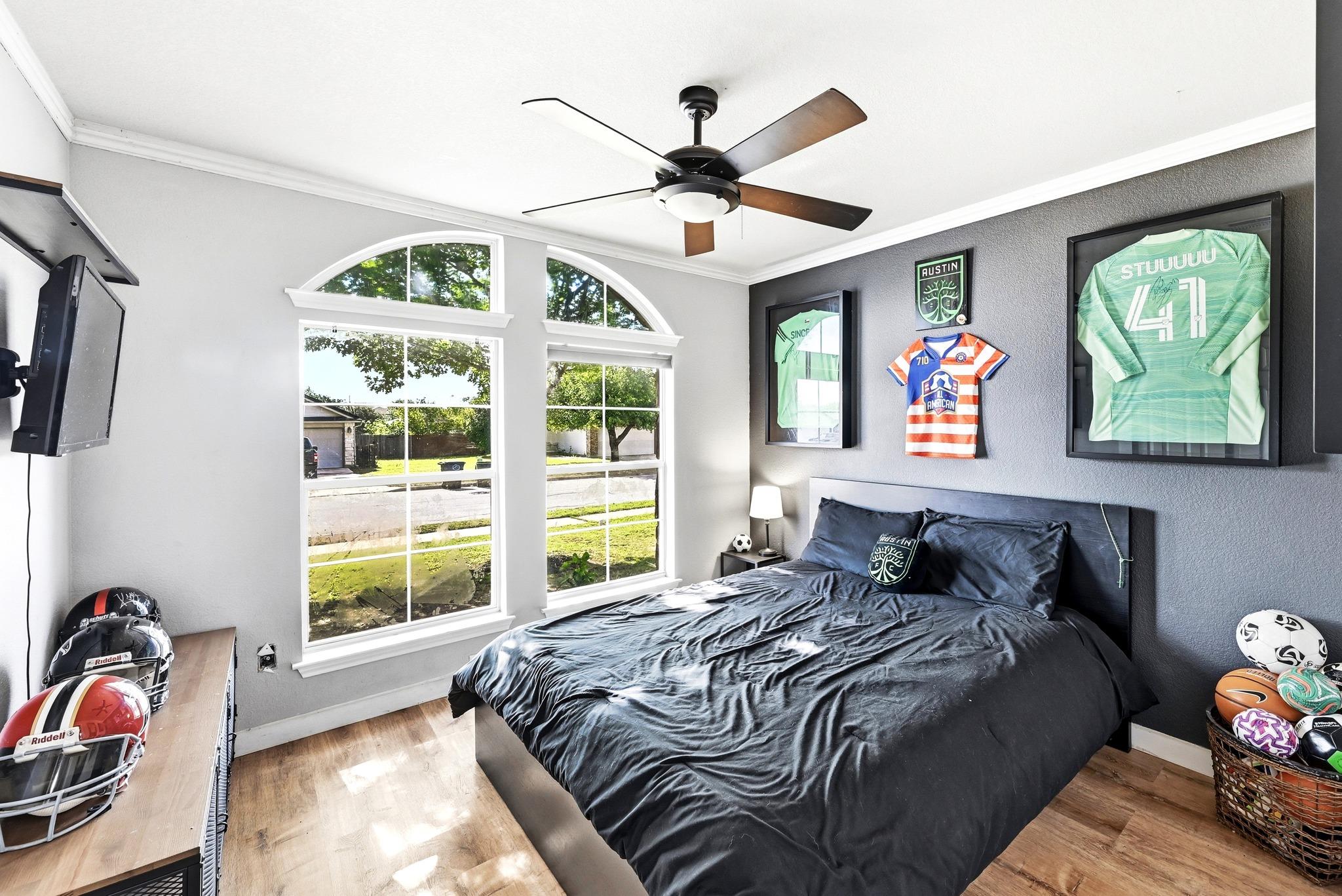 105 Lidell St, Hutto, TX 78634