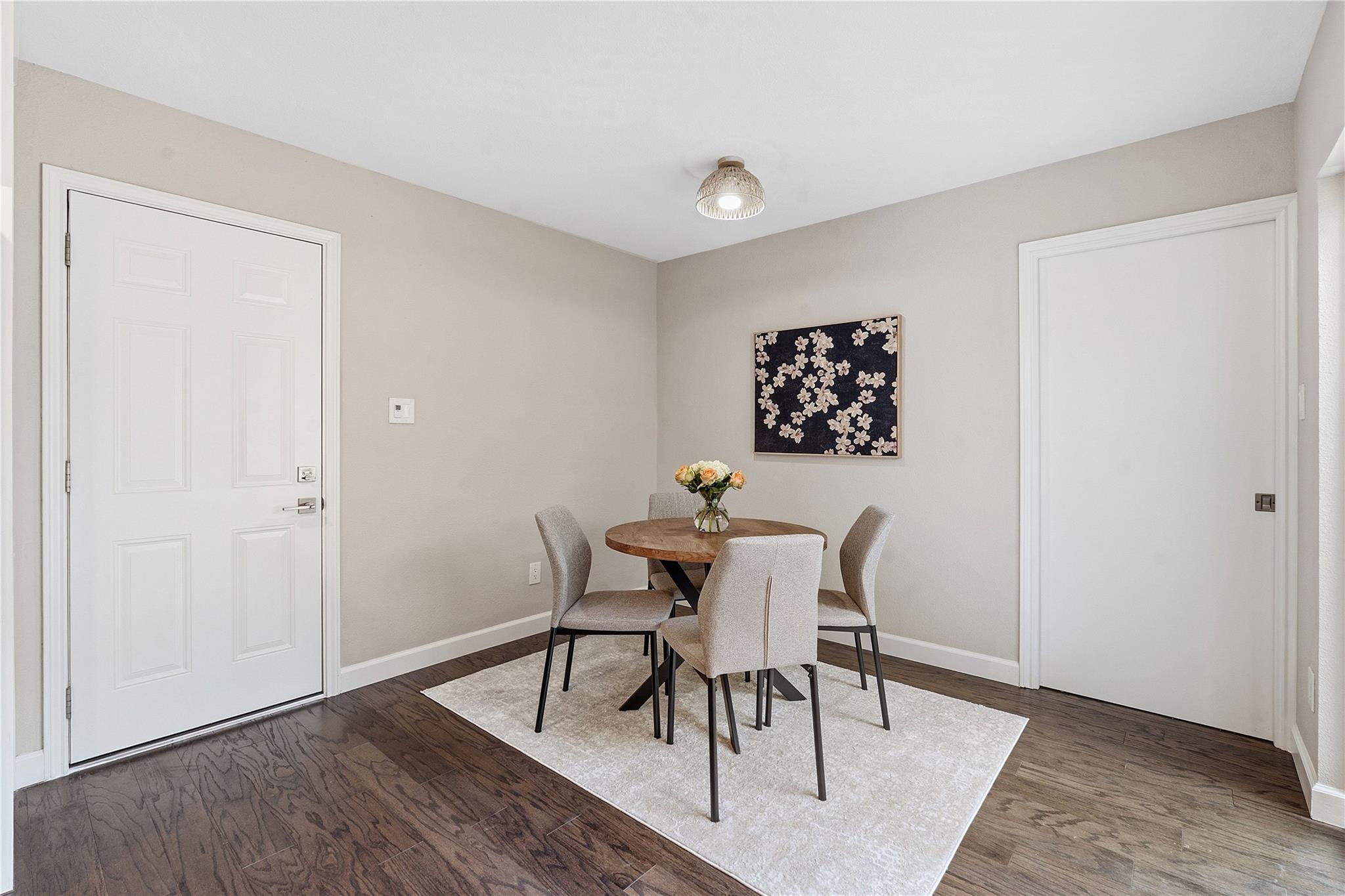 7413 Lakewood Dr, Austin, TX 78750