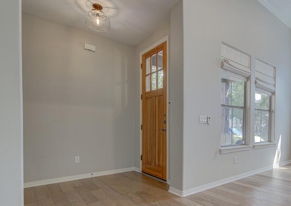 8917 Old Lampasas Trl # 7, Austin, TX 78750